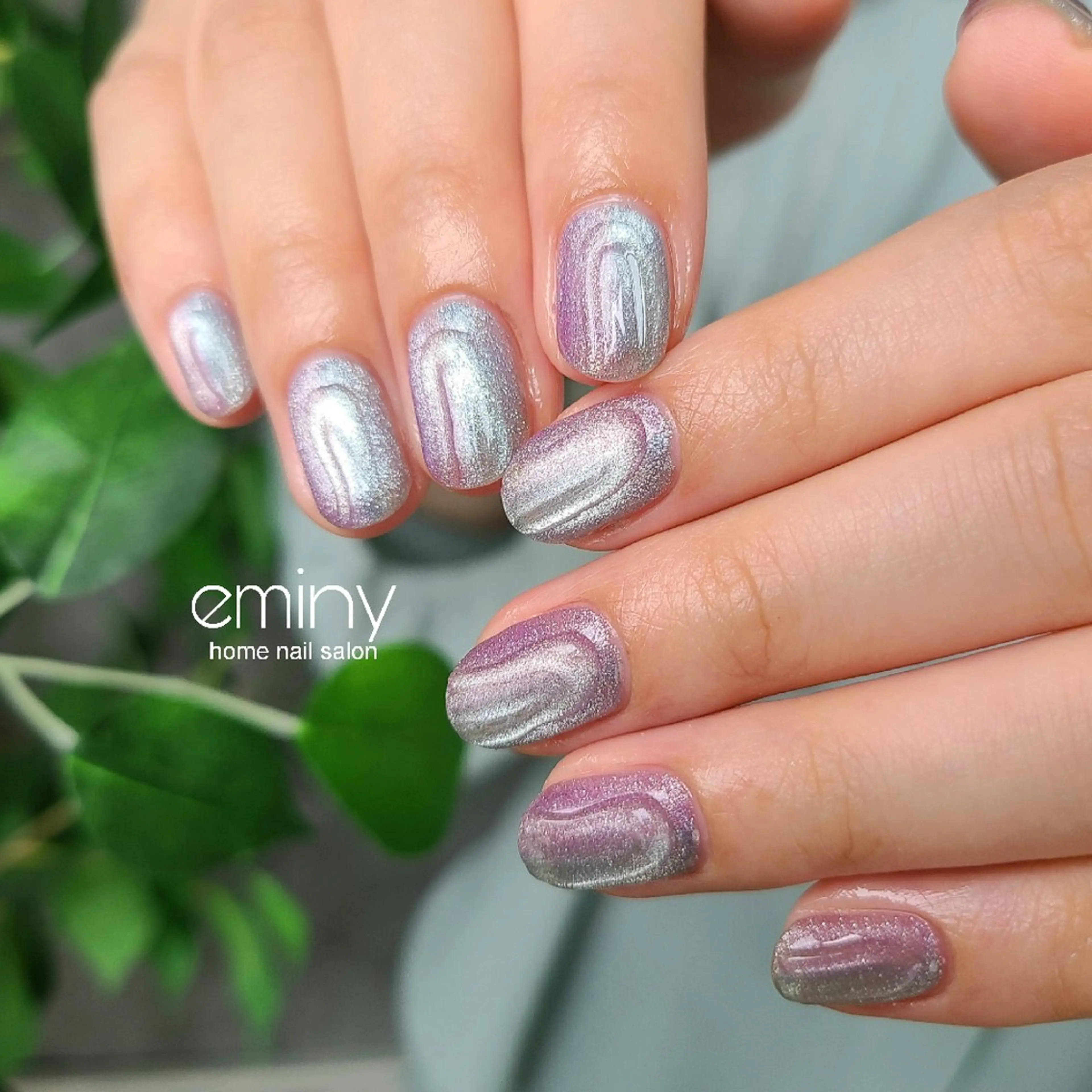 ネイル ジェルネイル グラデーション 氷ネイル・うるうるネイル キラキラネイル 韓国ネイル ハンドネイル nail salon  eminyのネイルデザイン
