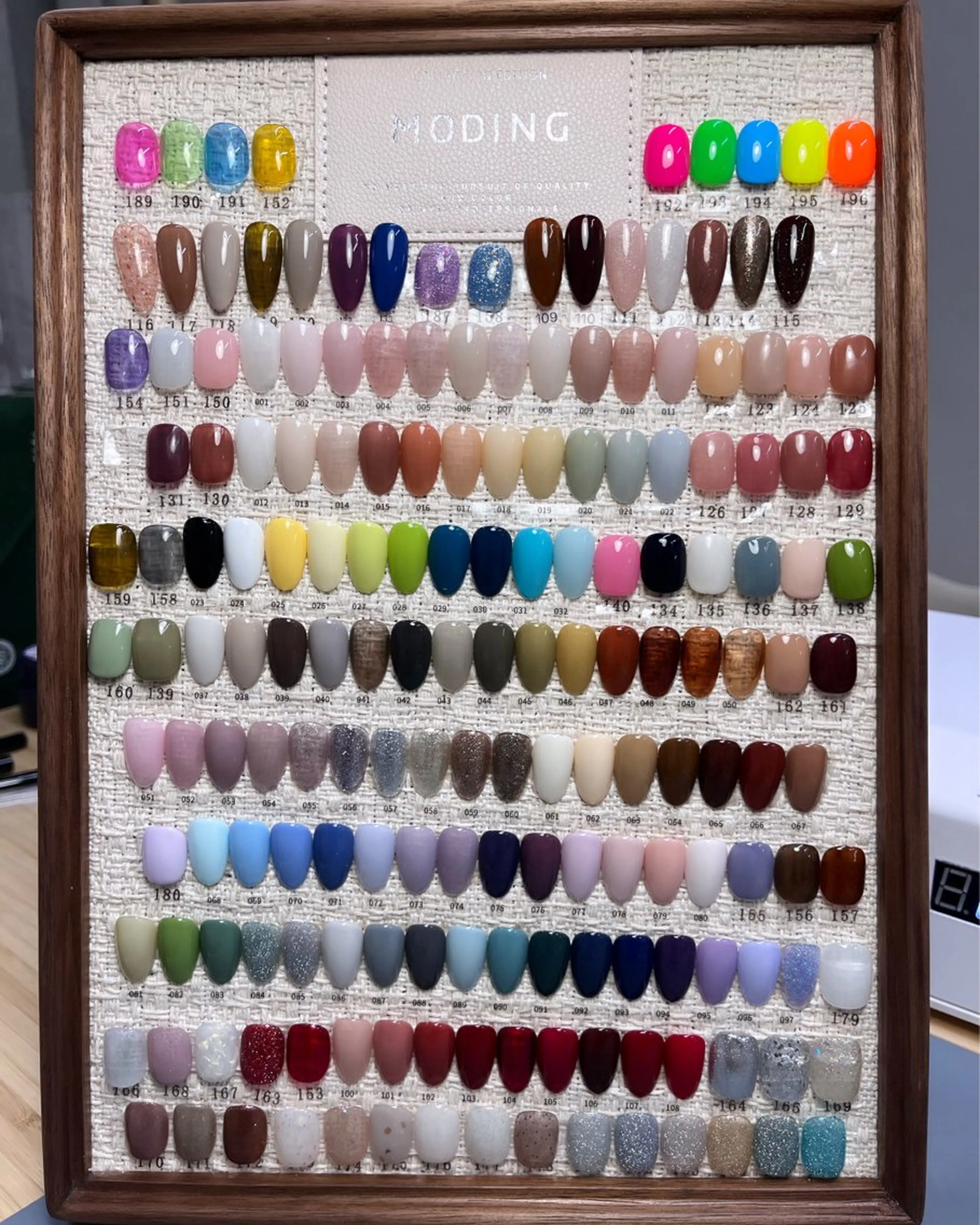 ネイル ToliyDeliy Nail Salonのネイルデザイン