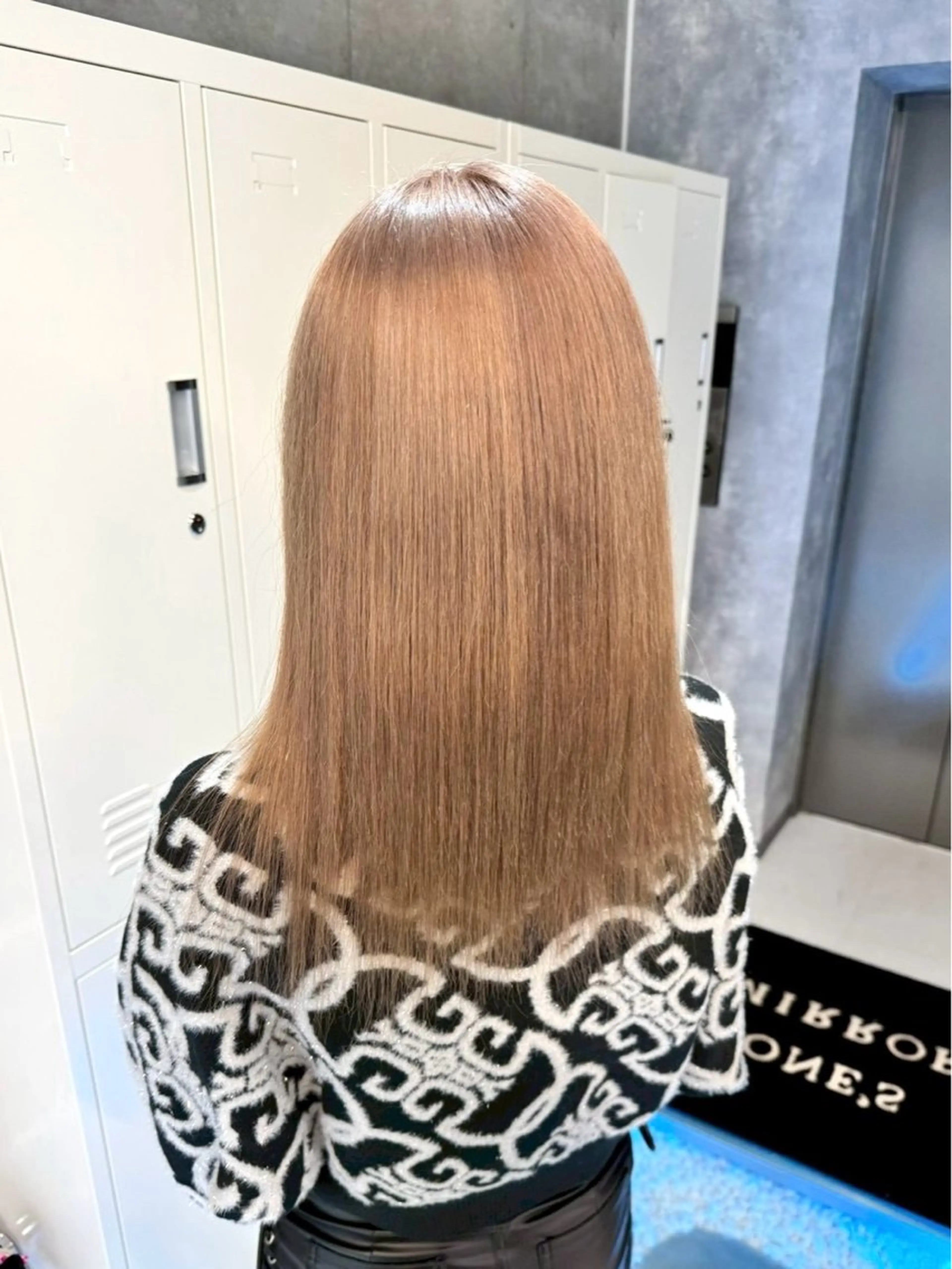 カラー 🦋ハイトーン×ア レンジ💫Leenaのヘアスタイル
