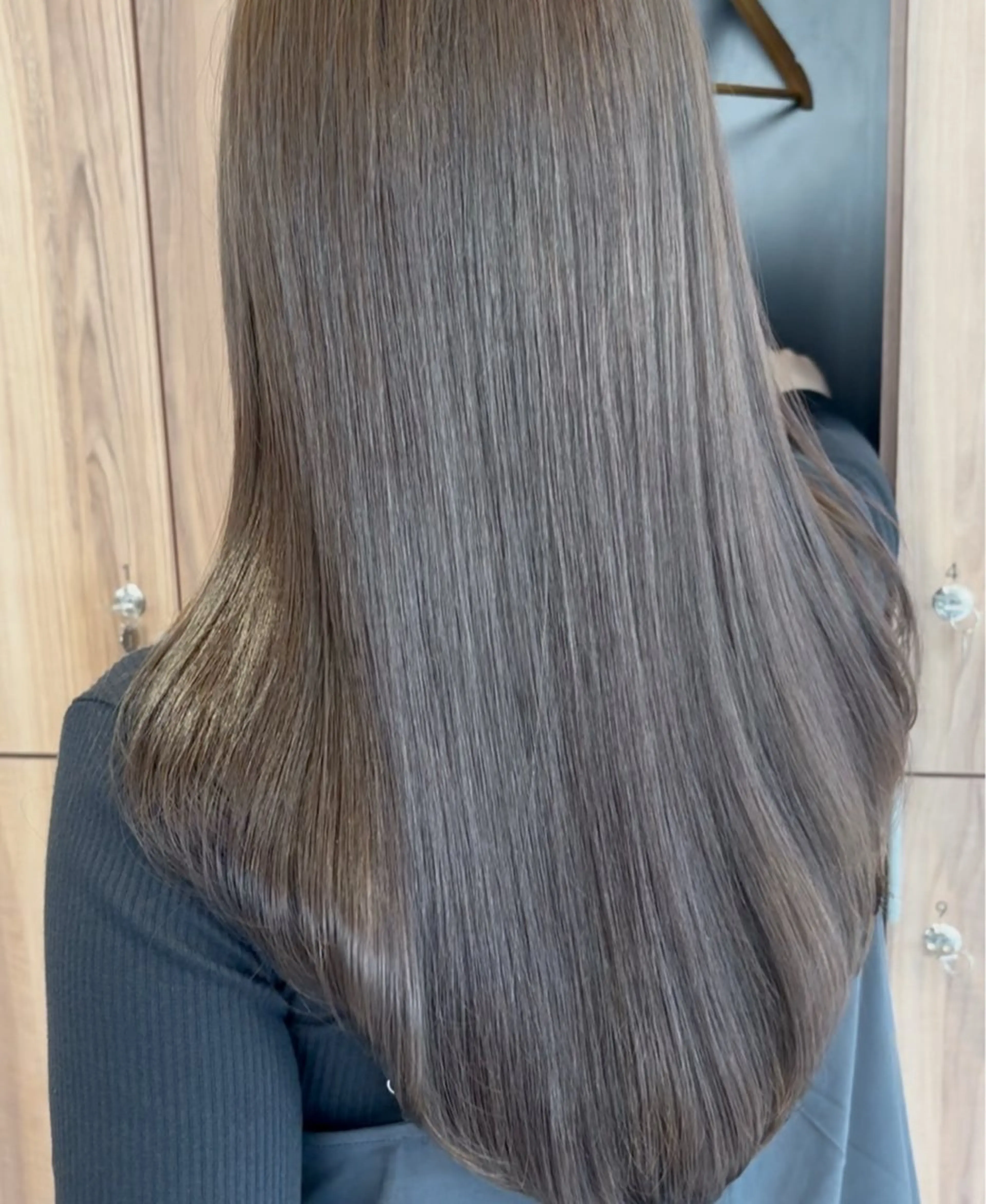 7.8月限定🫒🫒ブリーチなしダブルカラー🫒🫒ライトナー➕ケアカラー➕トリートメント🫧✨必ず詳細ご確認下さい⚠️の写真