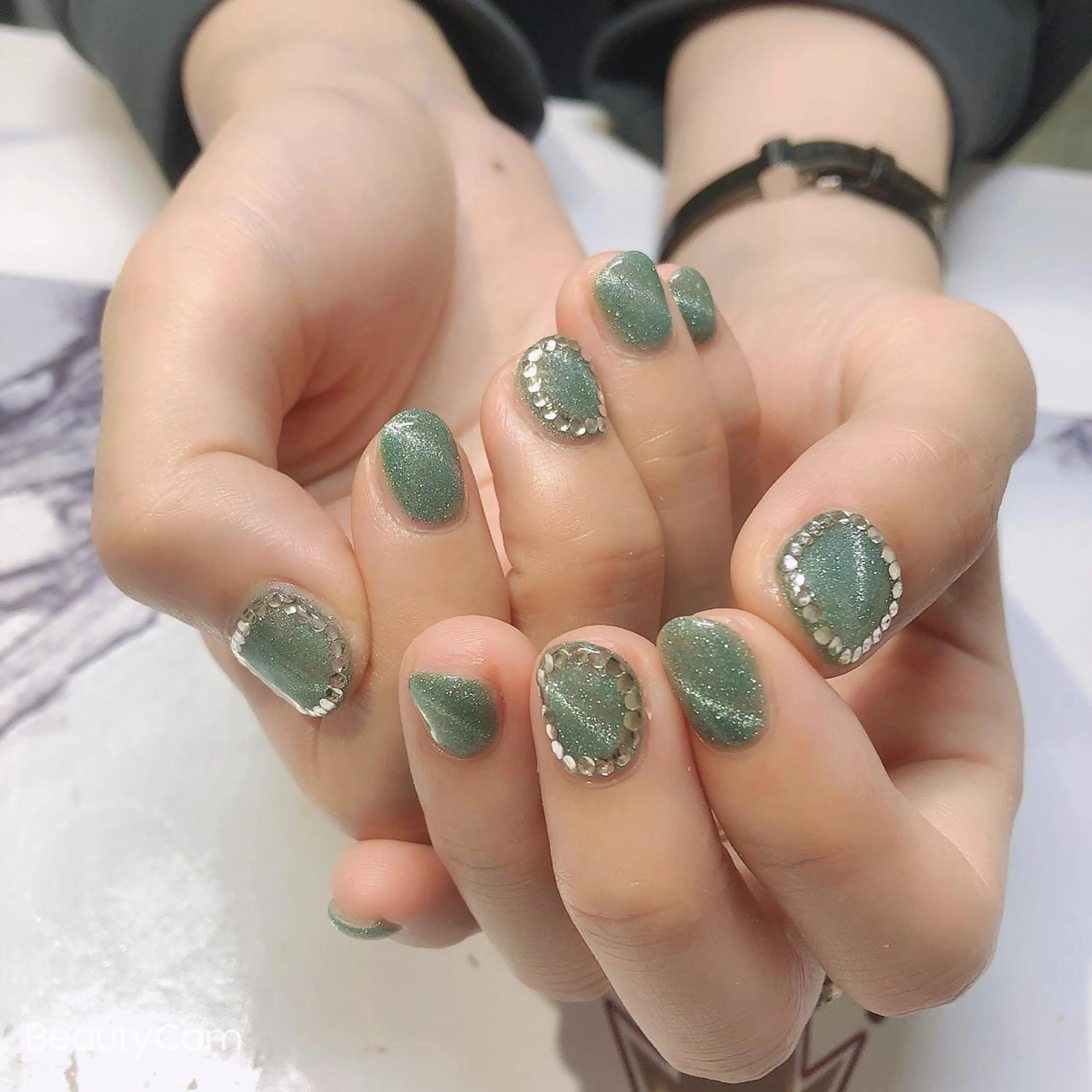 ネイル ハンドネイル ガレンドウ 白澤 愛子のネイルデザイン