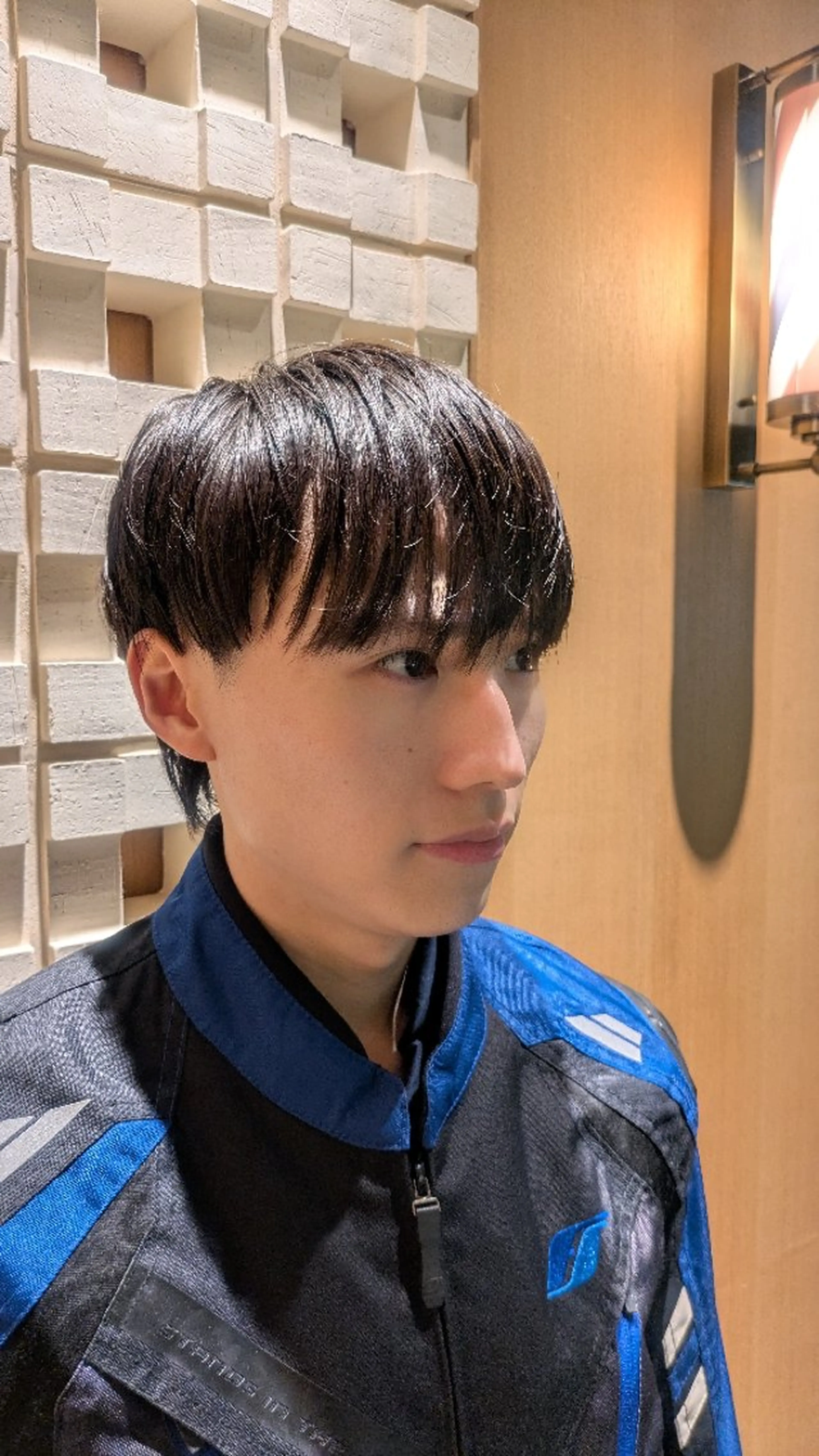 ミディアム 髙司 哲伸のヘアスタイル