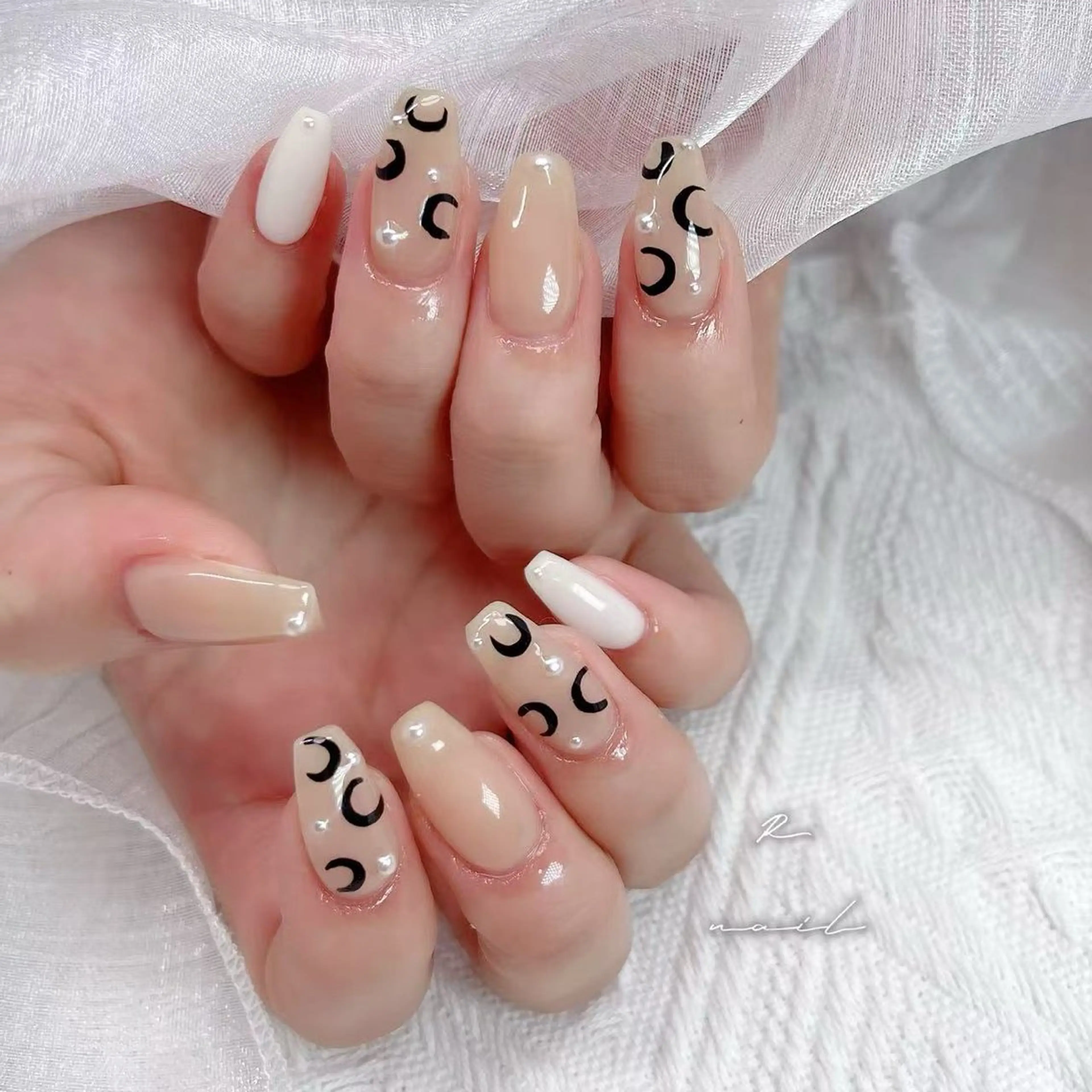 ネイル ハンドネイル R nail 市川店のネイルデザイン