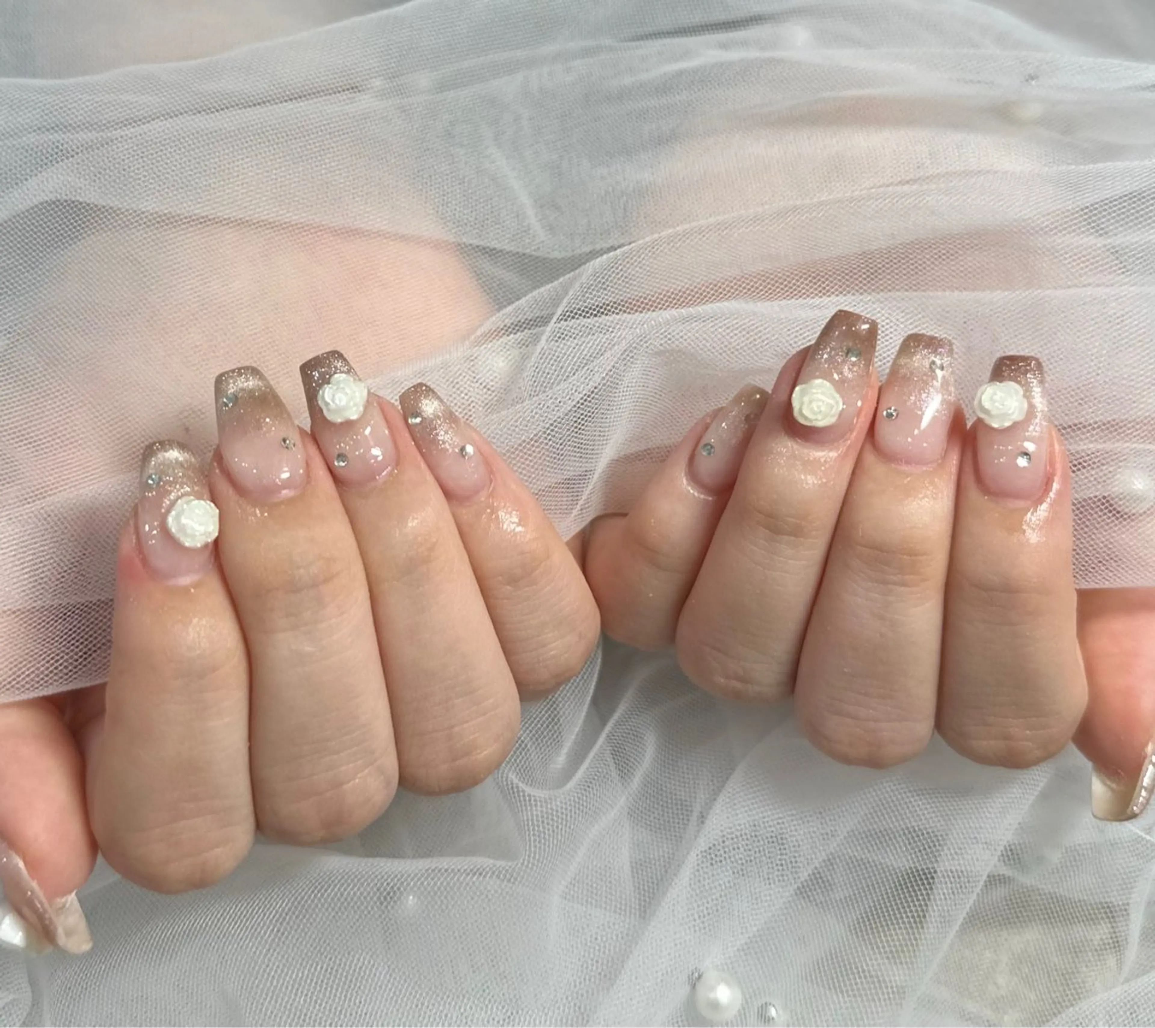 ネイル ハンドネイル フットネイル LAVISH nanamiのネイルデザイン