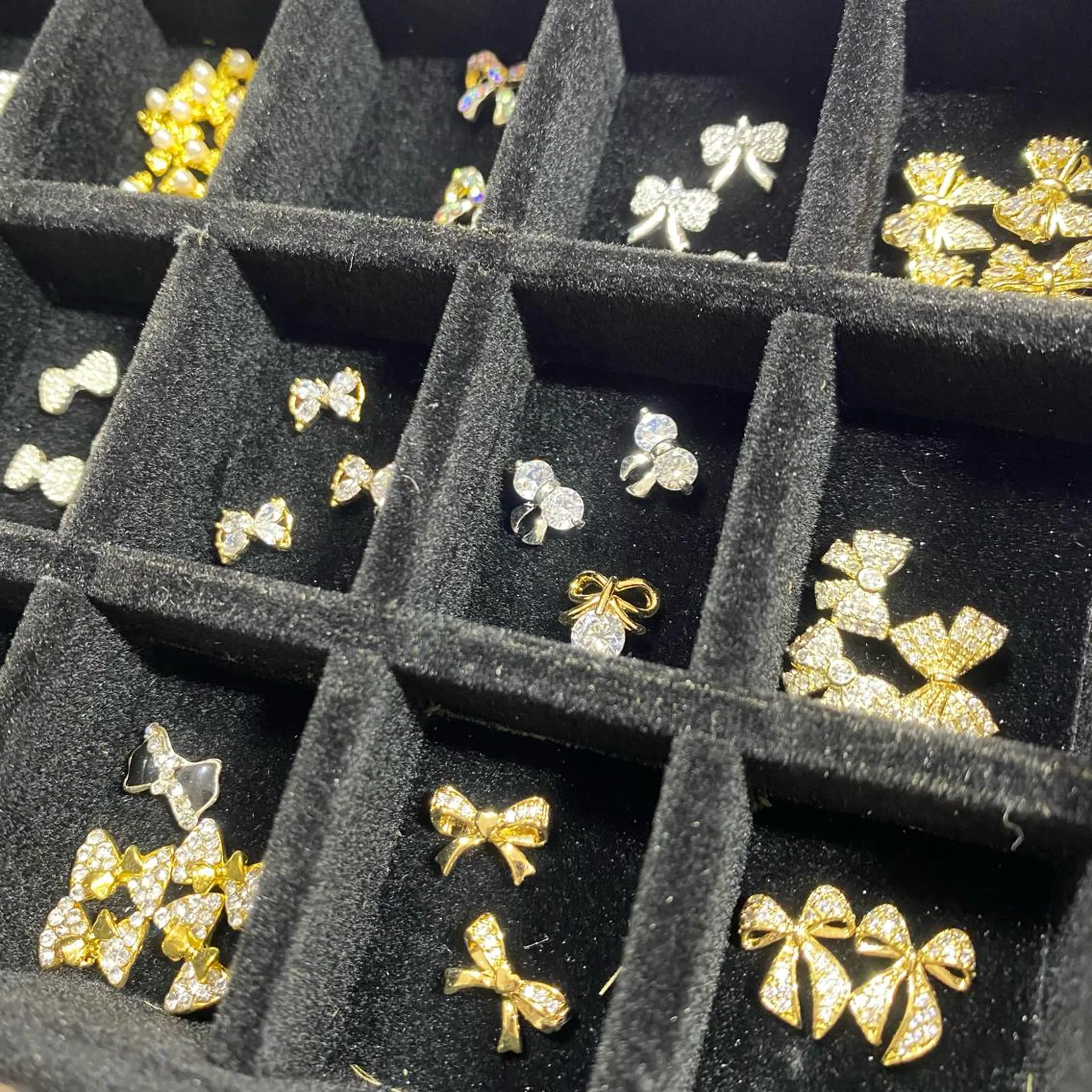 ネイル リボン nail salon Bayのネイルデザイン