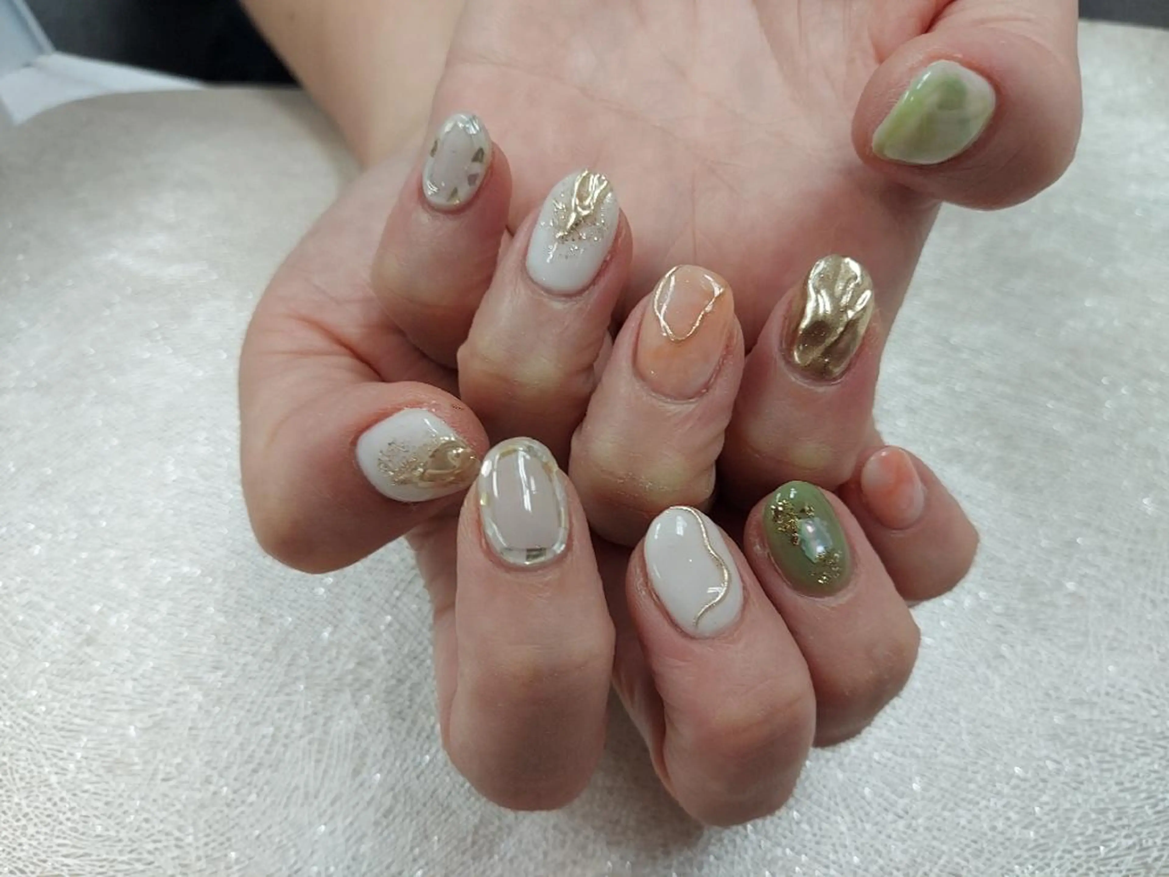 ネイル アートネイル ジェルネイル 持ち込み ニュアンスネイル パラジェル 河野ちえ (雑誌掲載サロン)のネイルデザイン