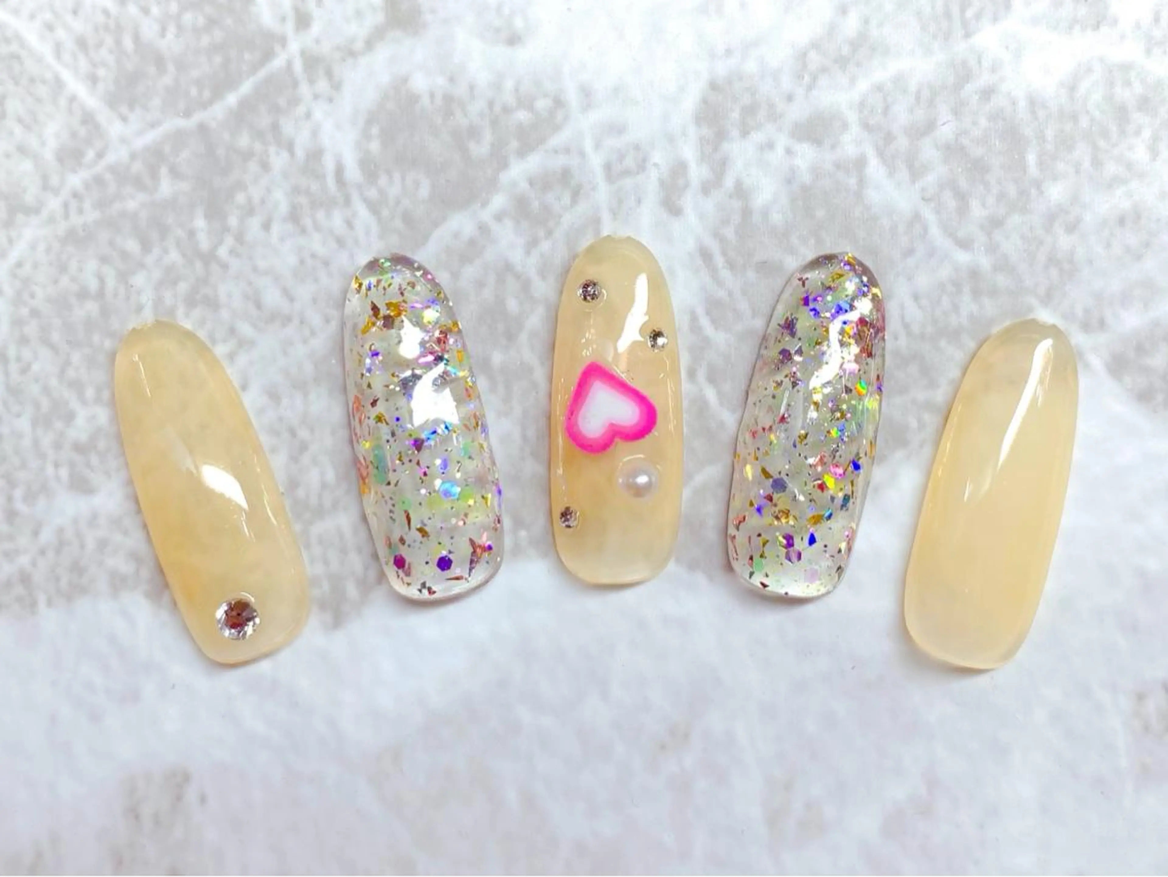 ネイル ハンドネイル マジック ミラーのネイルデザイン