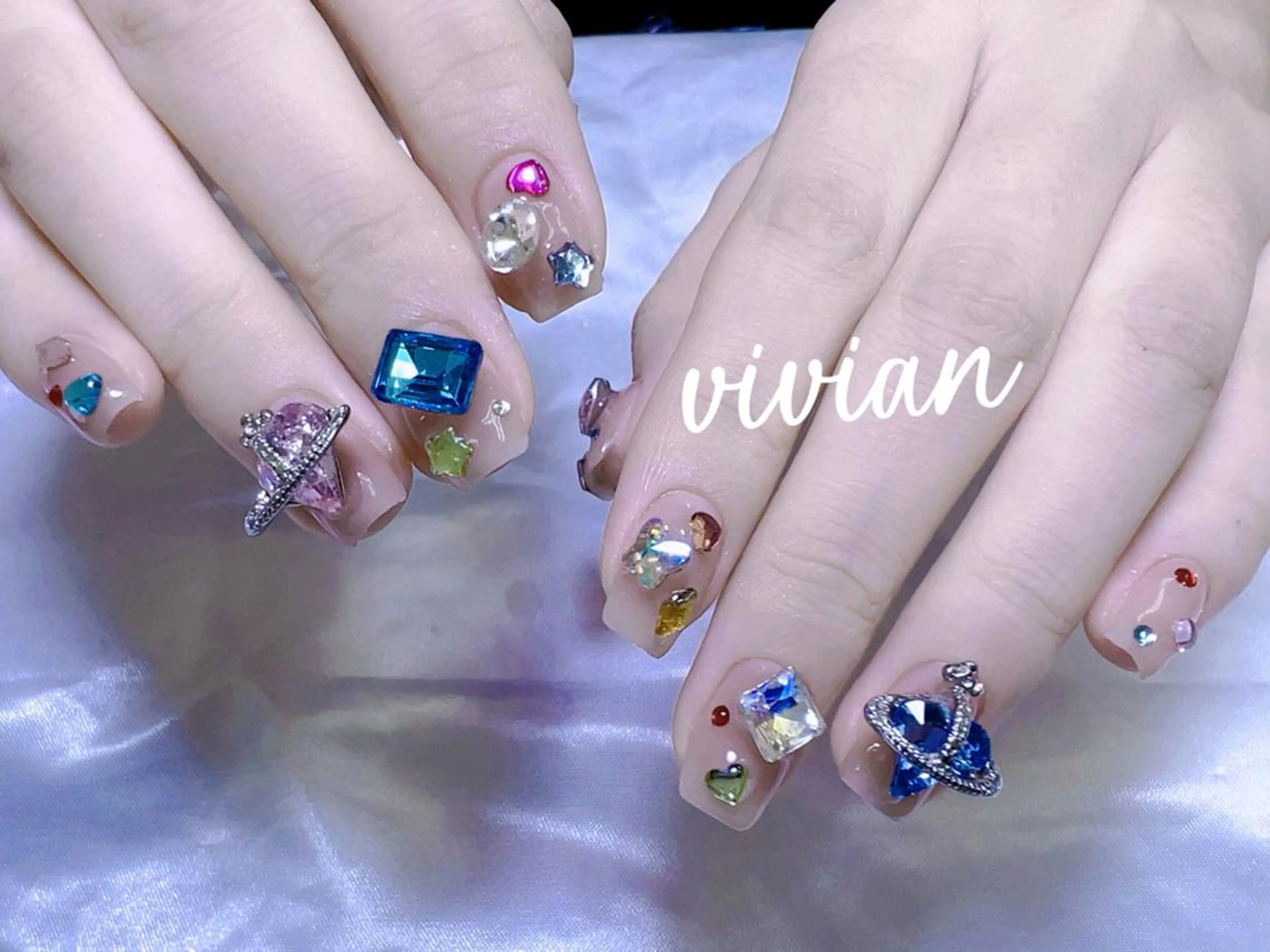 ネイル VIVIAN エイのネイルデザイン