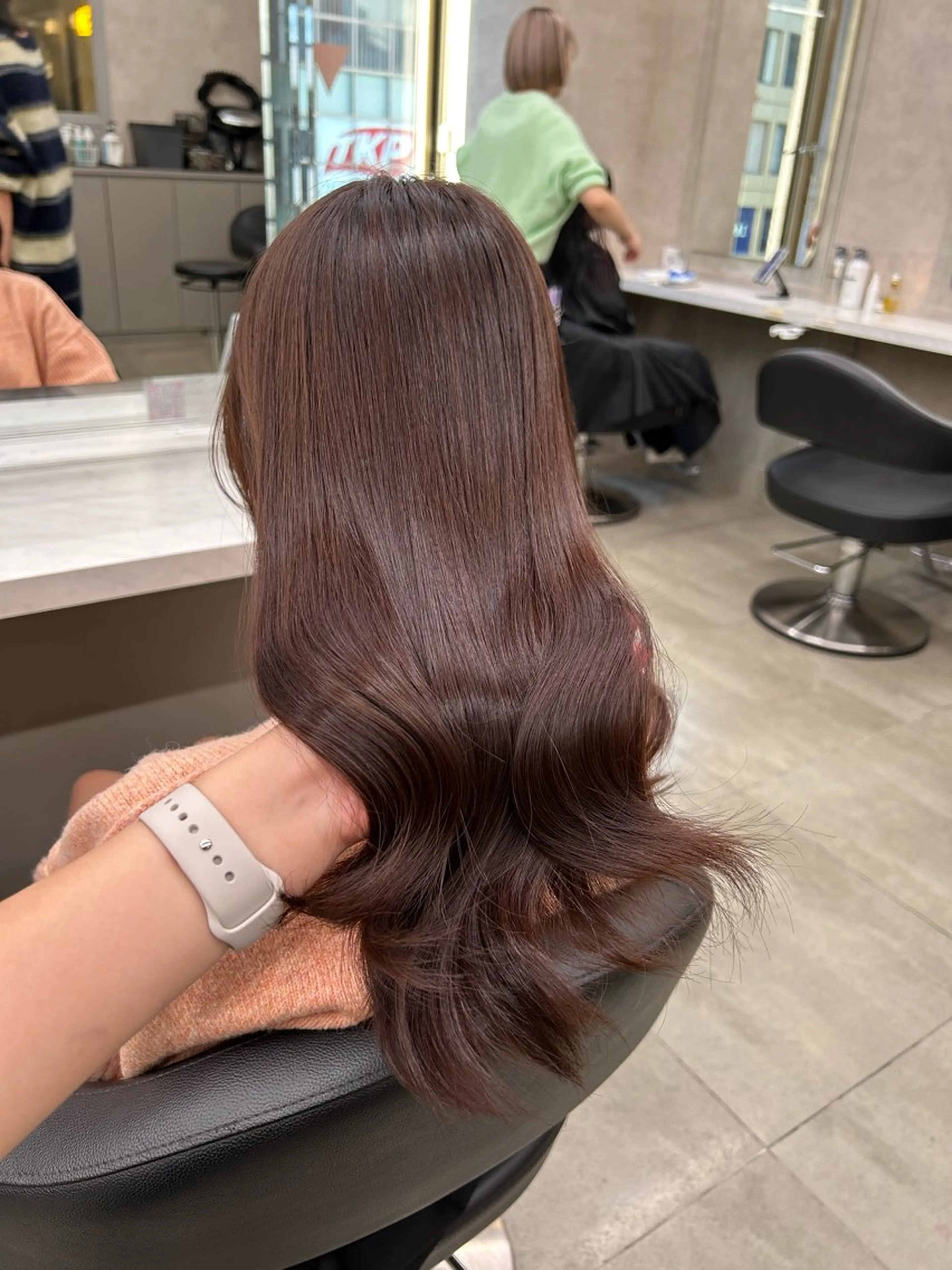 カラー 透明感ベージュ🤎 ナチュラルレイヤーのヘアスタイル