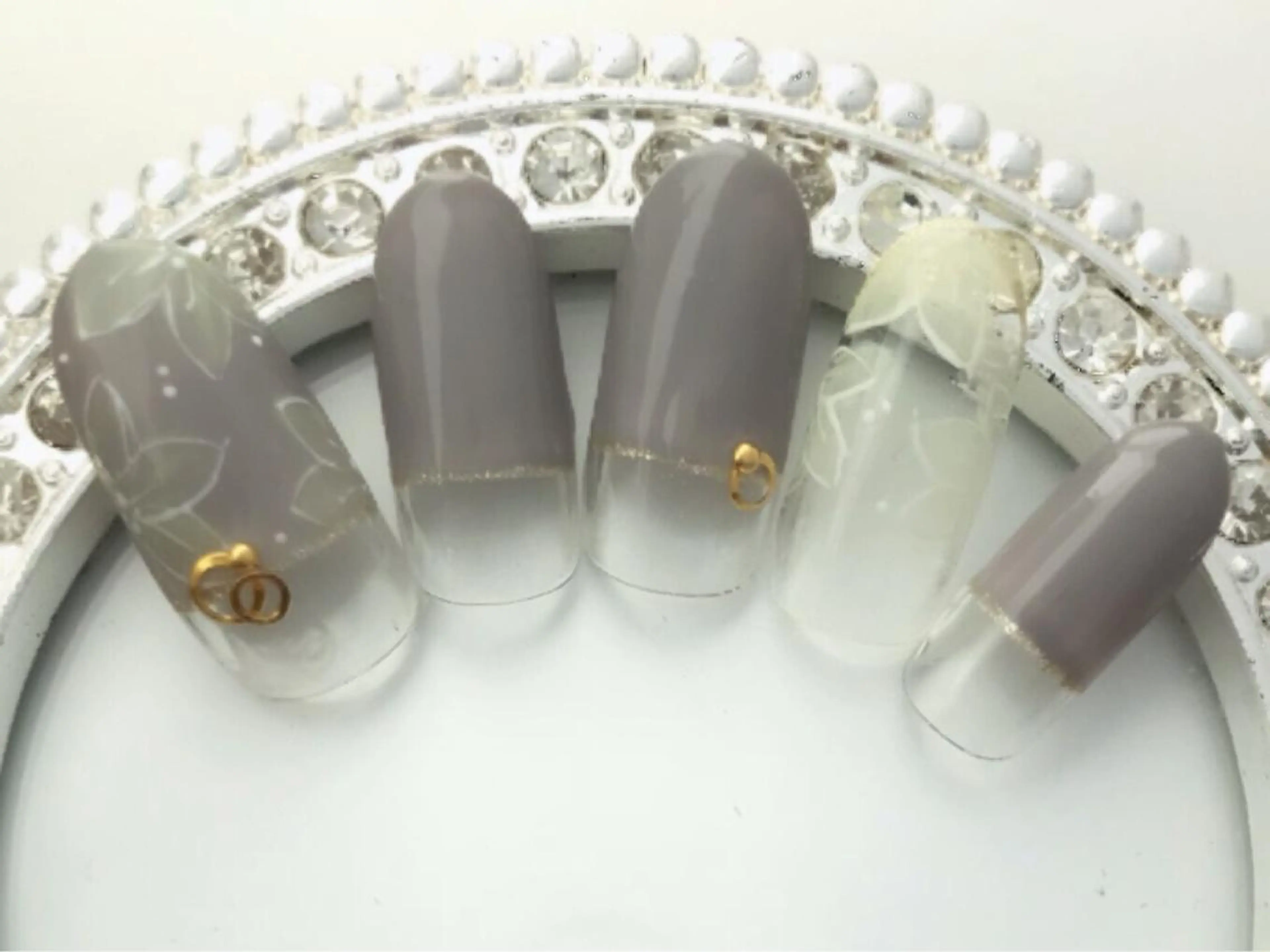 ネイル トップネイリスト Ribbon立川店のネイルデザイン