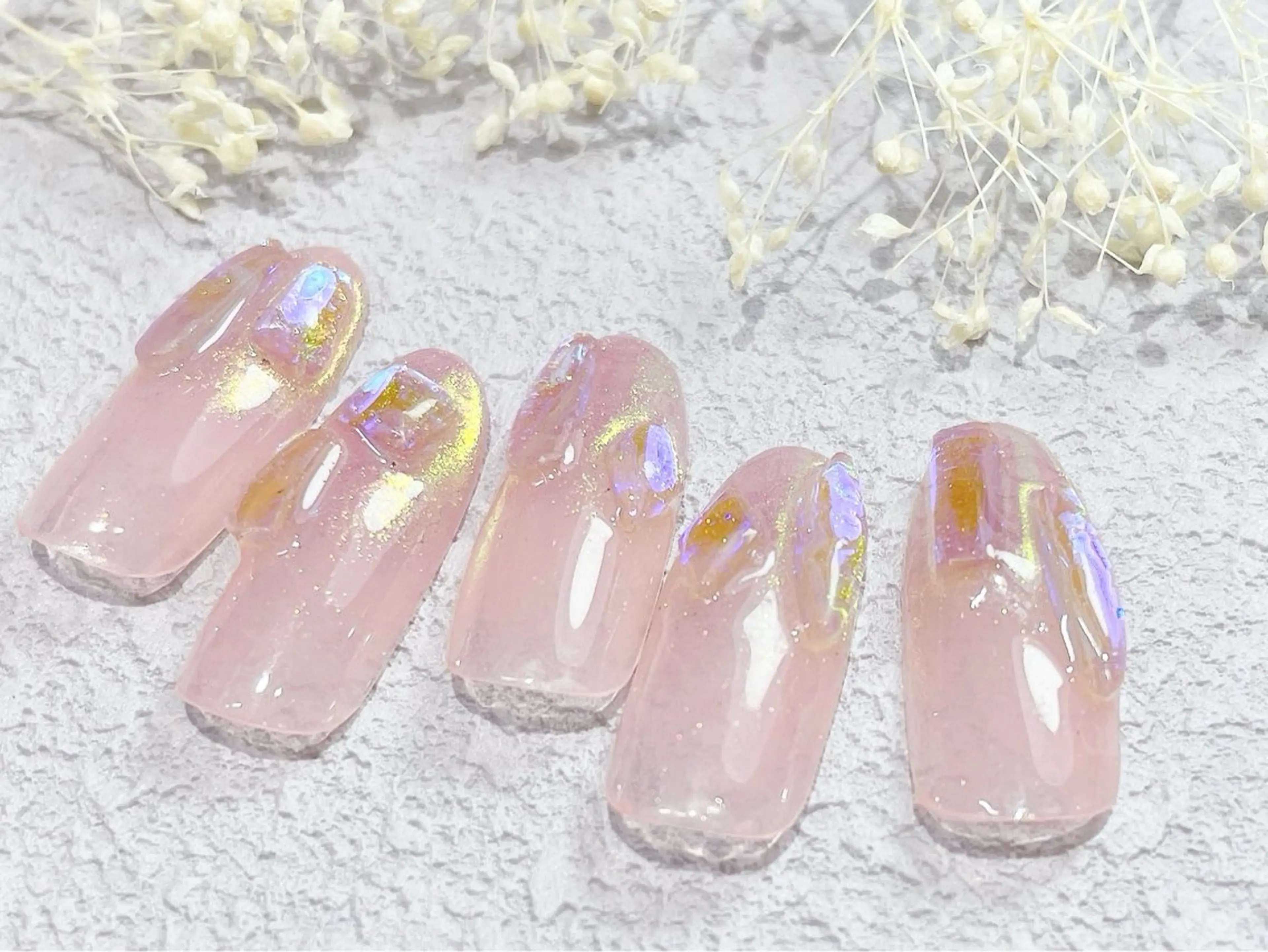 ネイル オーロラネイル ジェルネイル ニュアンスネイル オフィスネイル シンプルネイル ネイルサロン パールのネイルデザイン