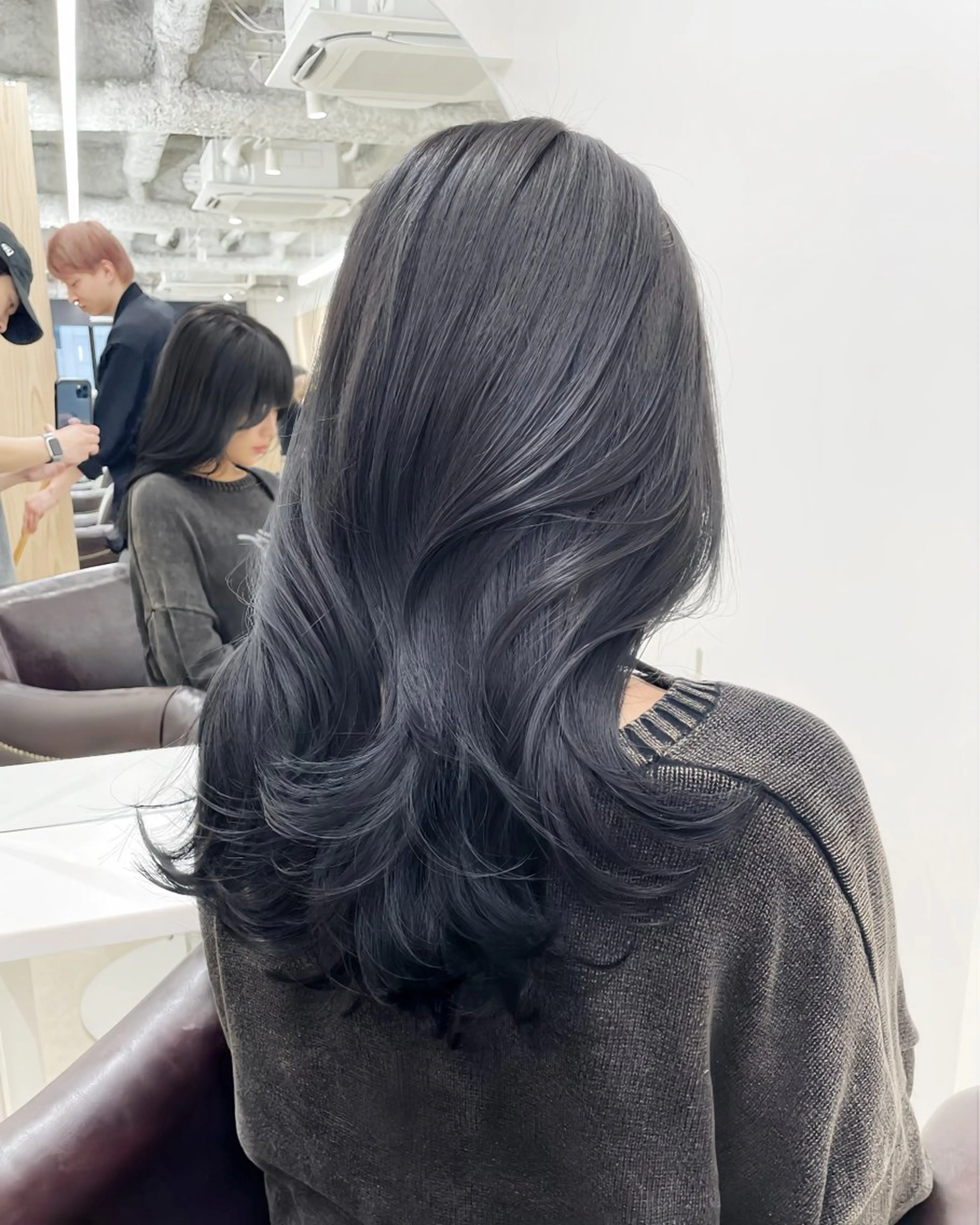 セミロング カラー カット ヘアカラー トリートメント ヘアセット 新宿/韓国ヘア/ 髪質改善ストレートのヘアスタイル