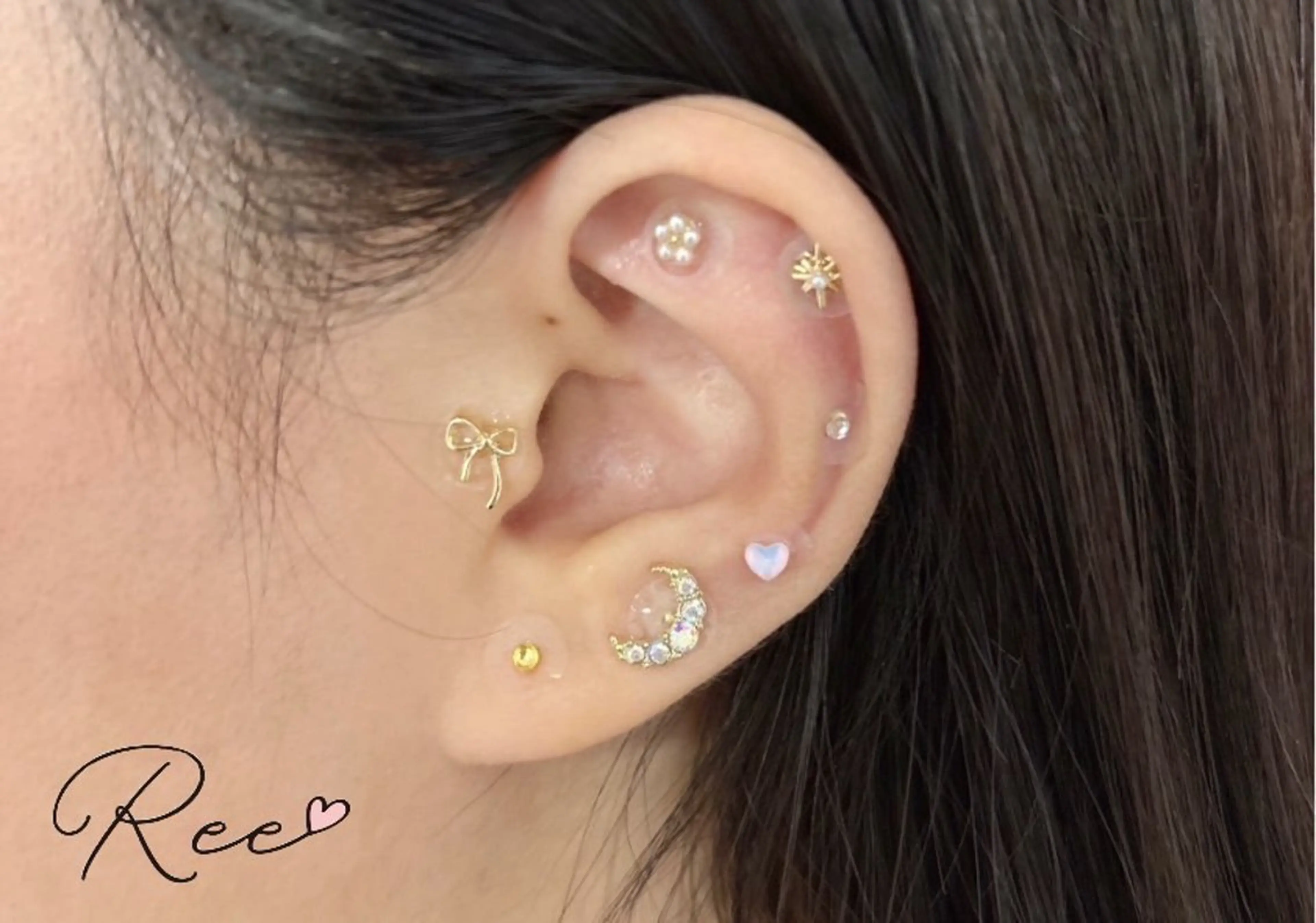 耳ツボジュエリー　1​〜​4粒(両耳合わせて)の写真