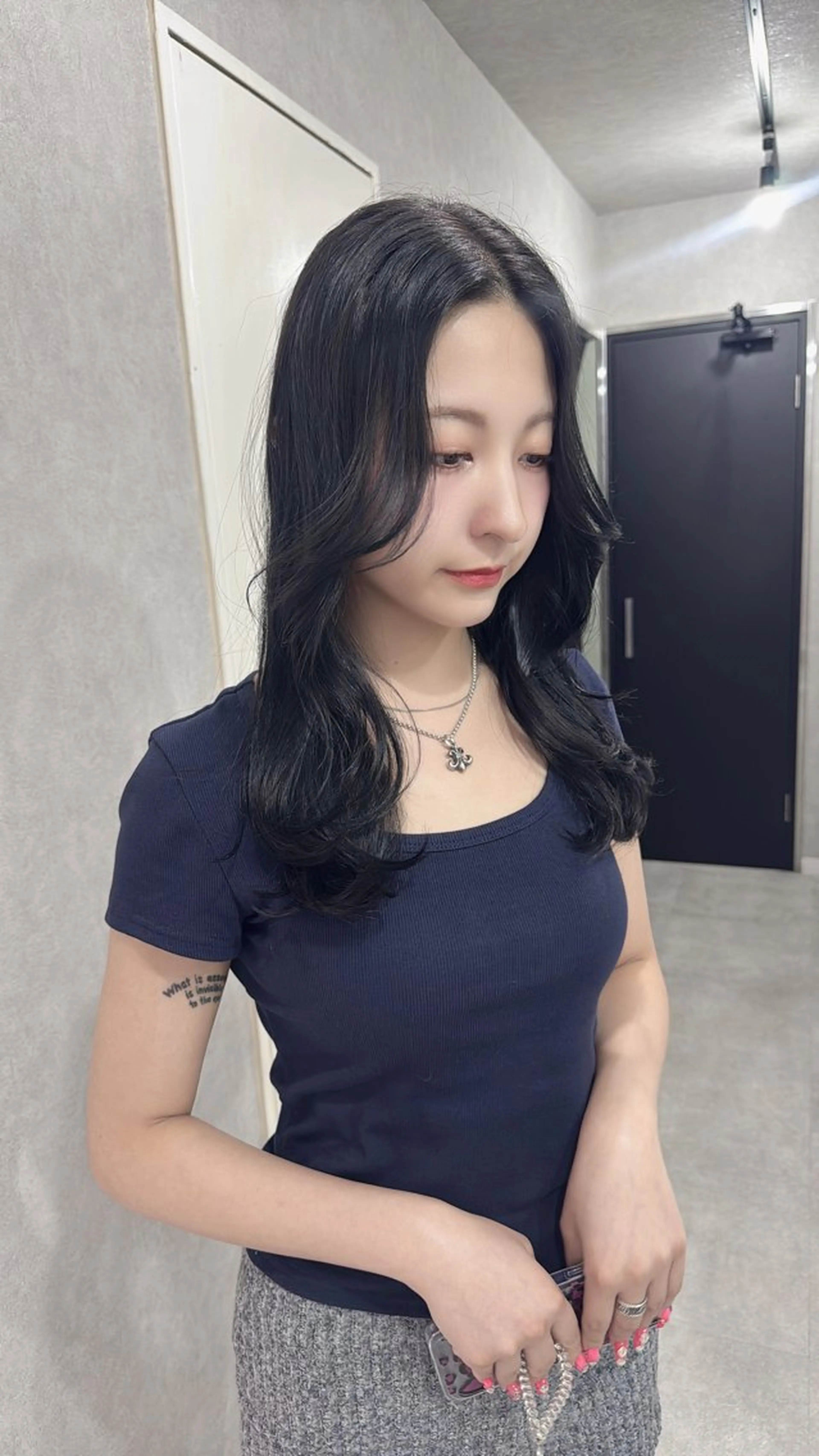 ロング カラー アッシュ アッシュブラウン ベージュカラー 黒髪 ブリーチ カット ヘアカラー トリートメント 赤み無し柔らかカラー 【梅田】madokaのヘアスタイル