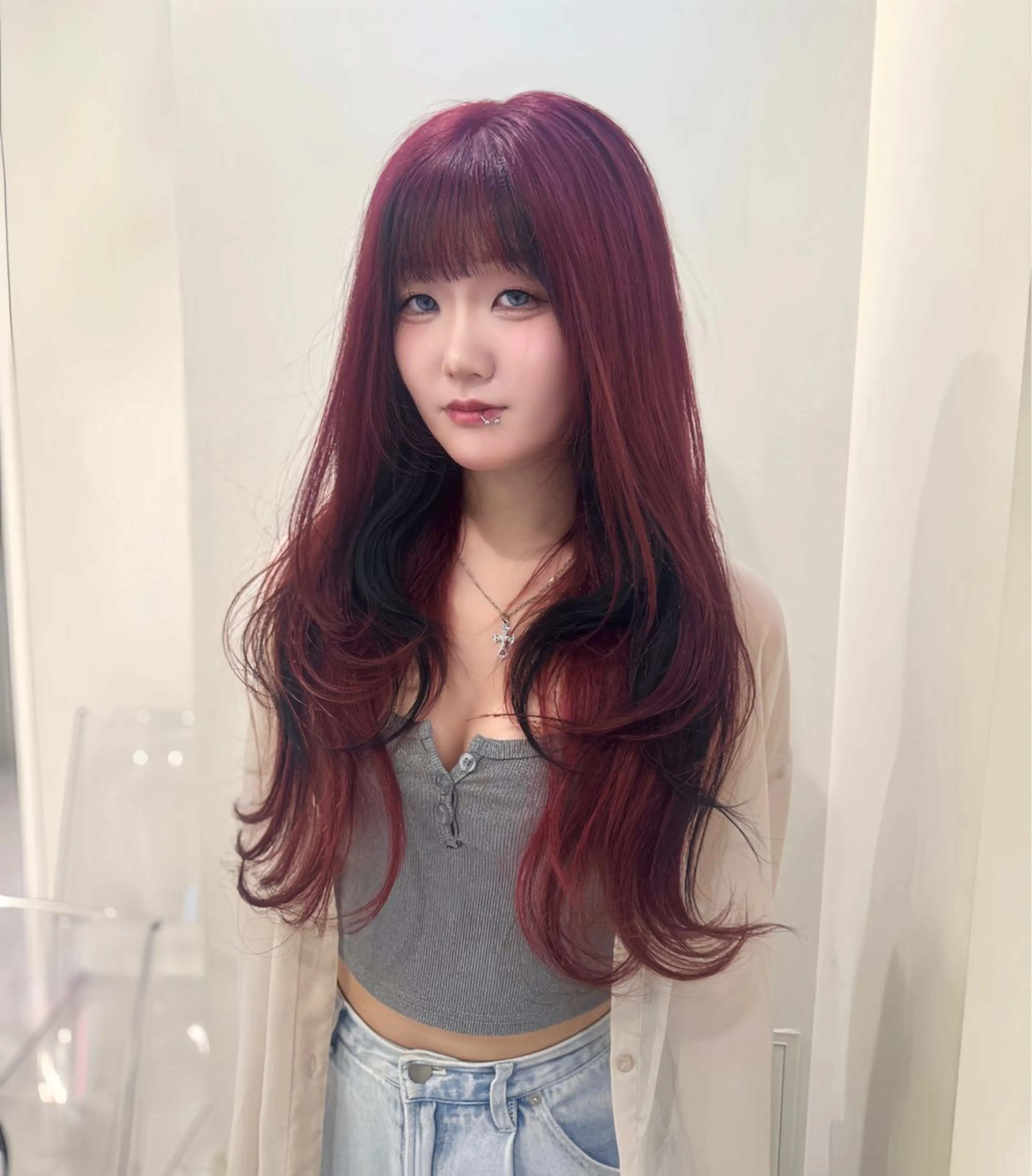 ロング カラー ヘアアレンジ カット ヘアカラー トリートメント ヘッドスパ ヘアセット 韓国レイヤーカット /韓国トレンドカラーのヘアスタイル