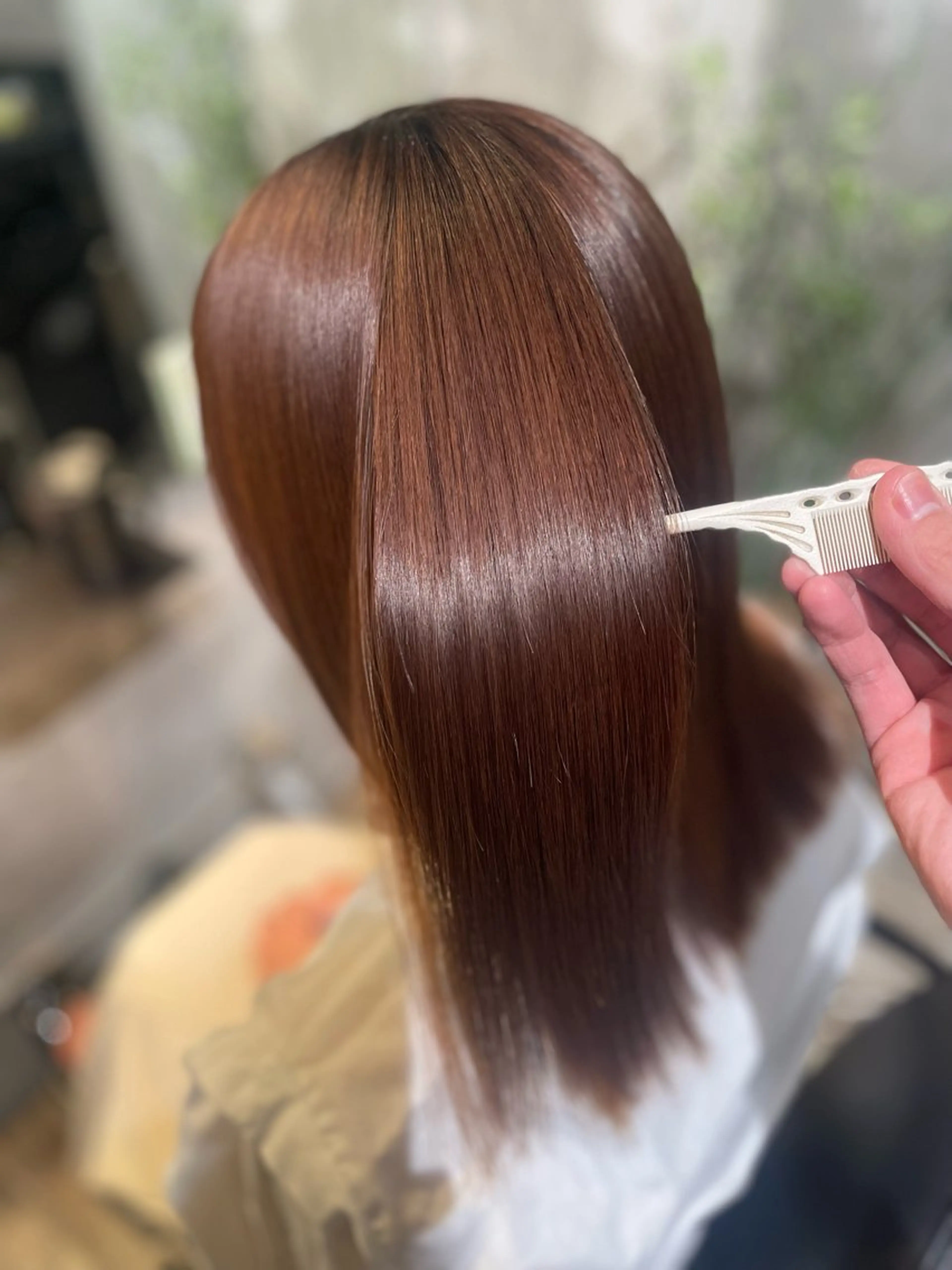 「ダメージを抑えて艶髪へ」カット➕カラー➕髪質改善トリートメントの写真