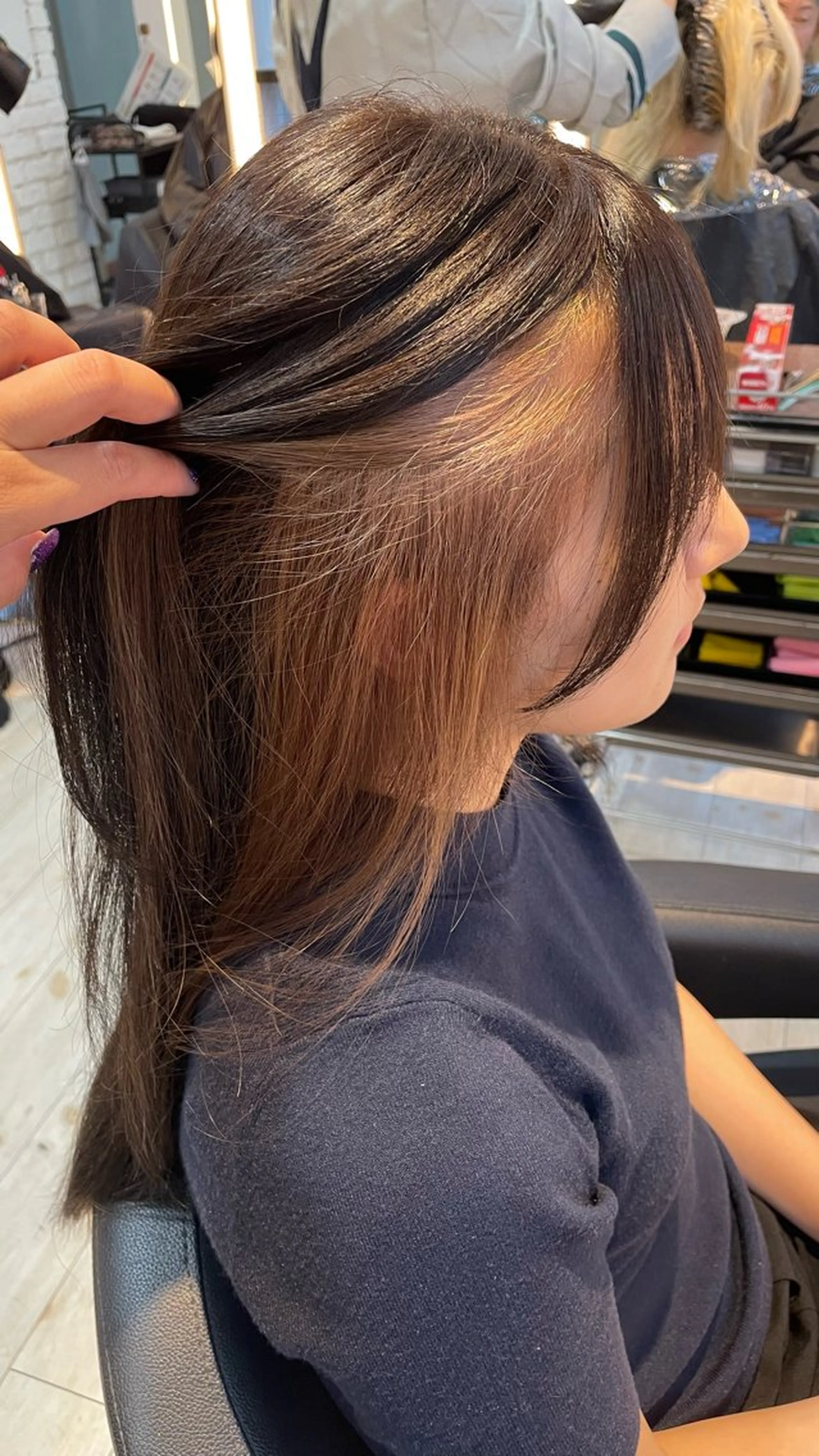 ロング カラー ベージュカラー ミルクティーベージュ ヘアカラー トリートメント ブリーチ/髪質改善/ ハイトーン/暖色のヘアスタイル