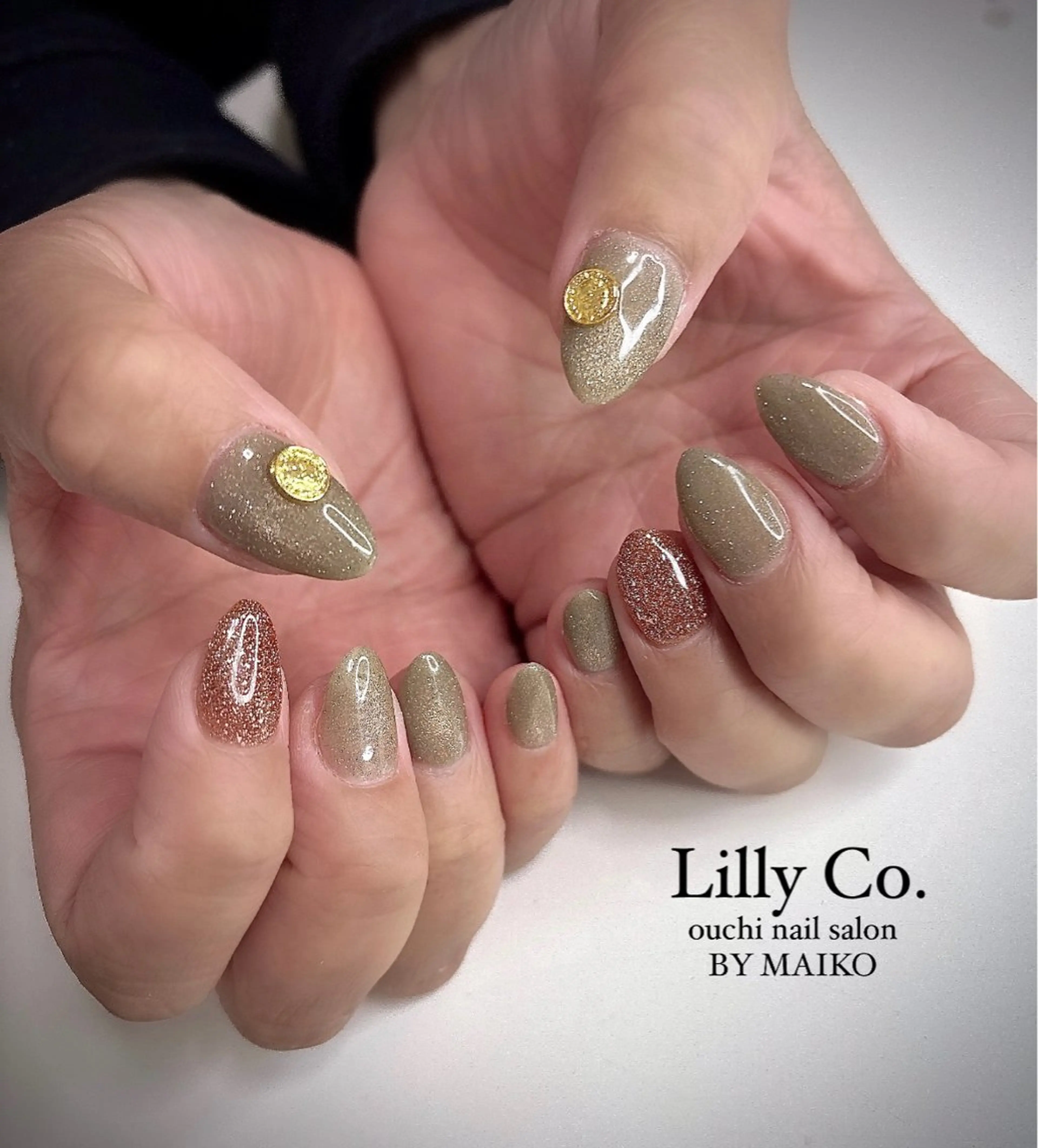 ネイル フラッシュネイル フラッシュマグ ハンドネイル ハンドケア Lilly Co.のネイルデザイン
