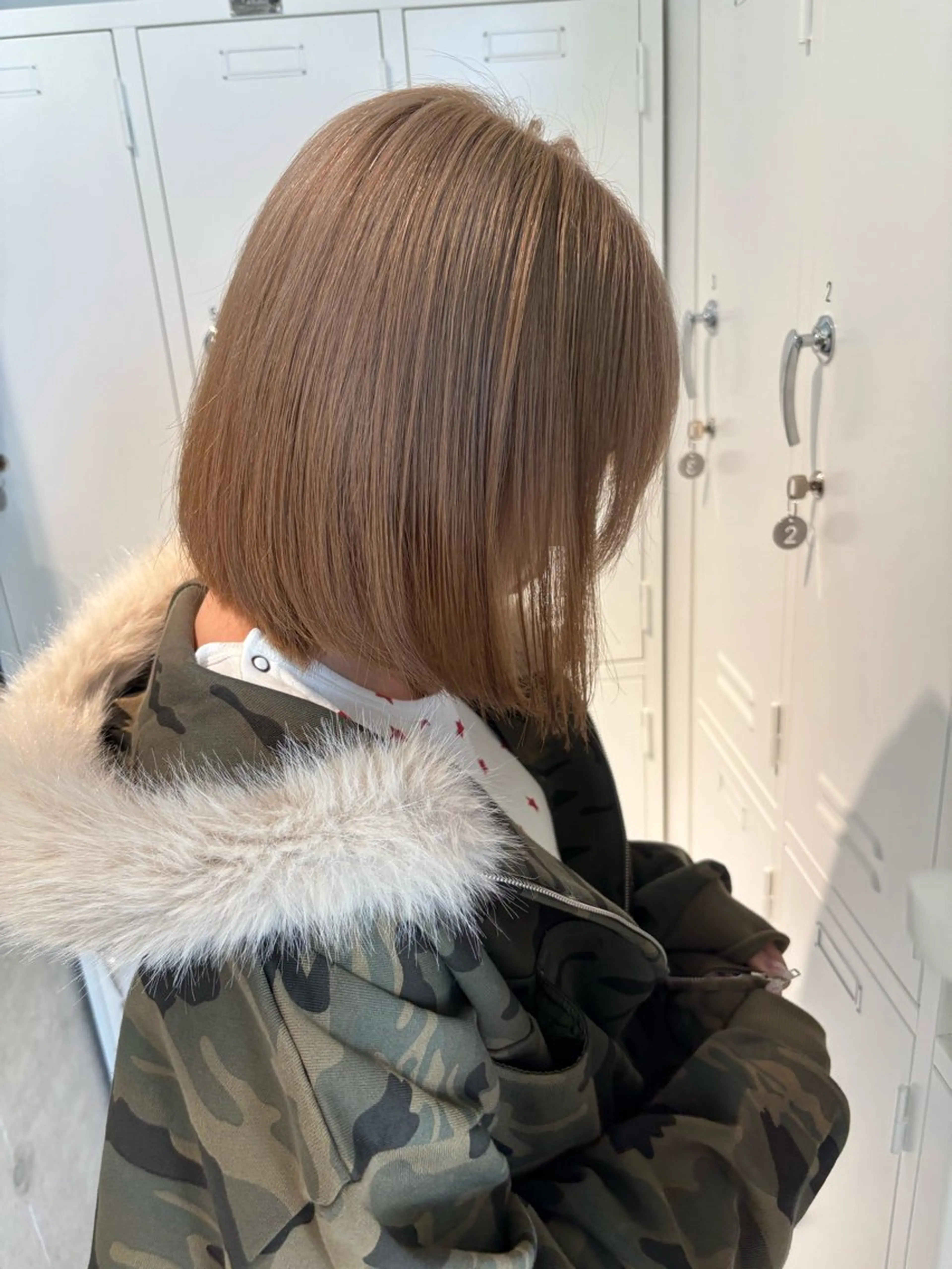 ミディアム ボブ 韓国風ヘア レイヤーカット トリートメント ヘアカラー rina／ベージュ ワンホン/韓国ヘアのヘアスタイル