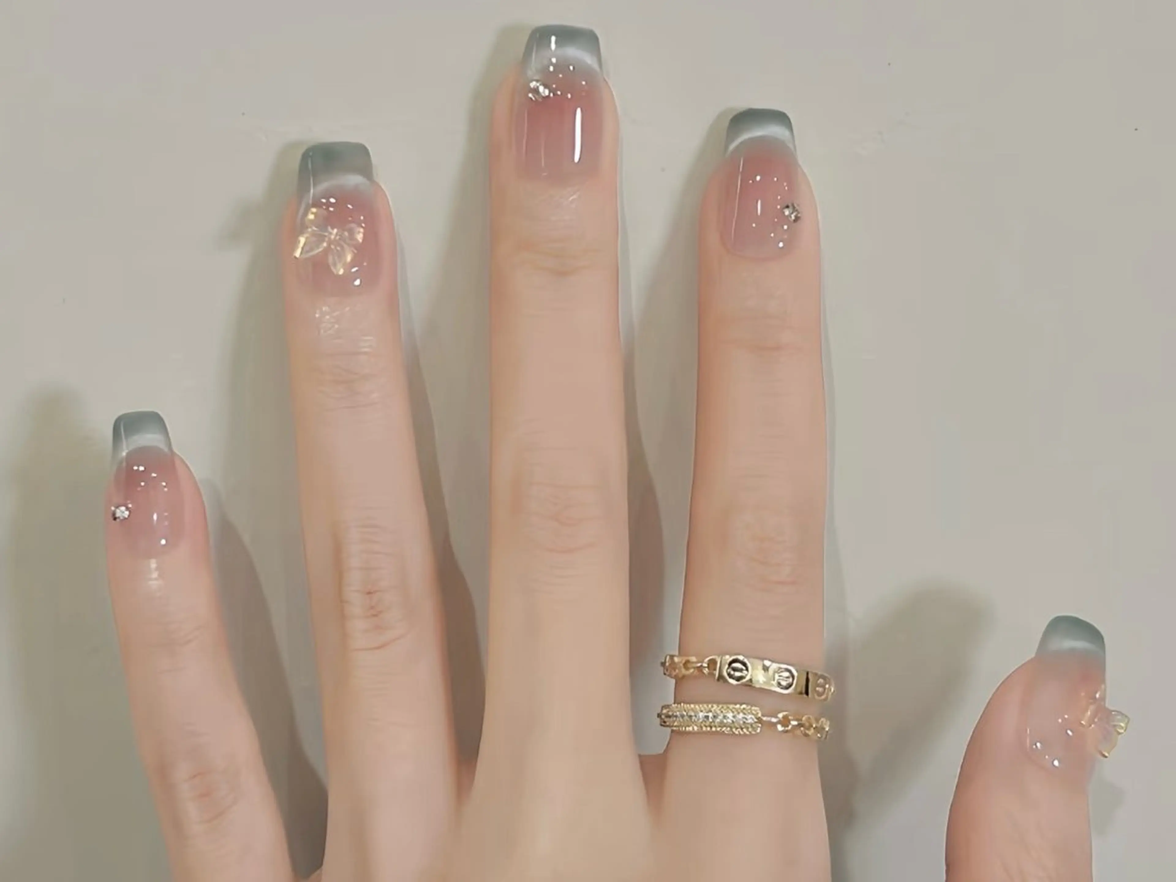 ネイル チークネイル フレンチネイル マグネットネイル マグネットフレンチ シンプルネイル ハンドネイル ハンドケア DarkHoney 池袋店のネイルデザイン