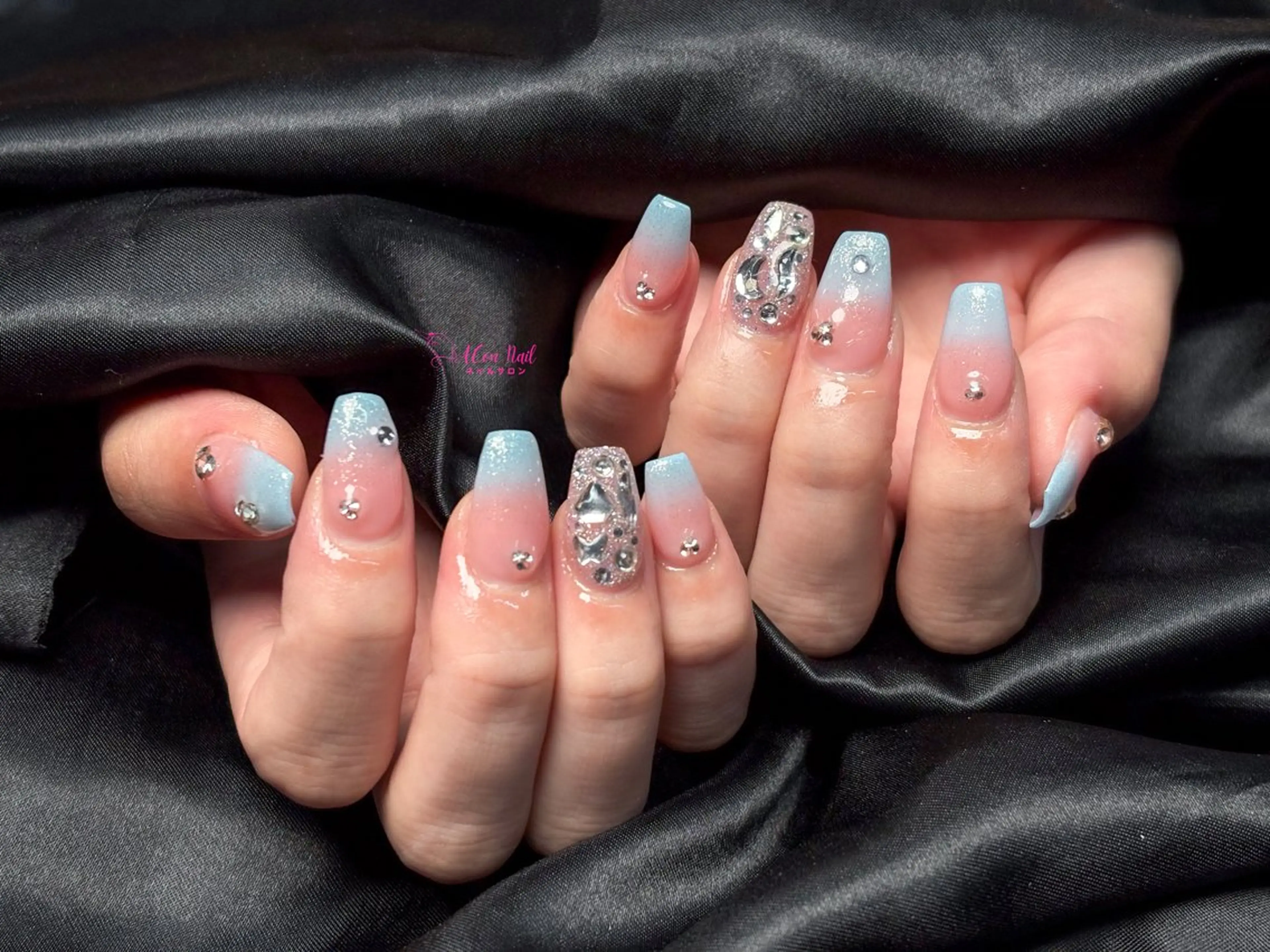ネイル 桜ネイル 長さ出し フラワーネイル フレンチネイル ジェルネイル ハンドネイル AConNailSalon所属・ACon NailSalonのネイルデザイン