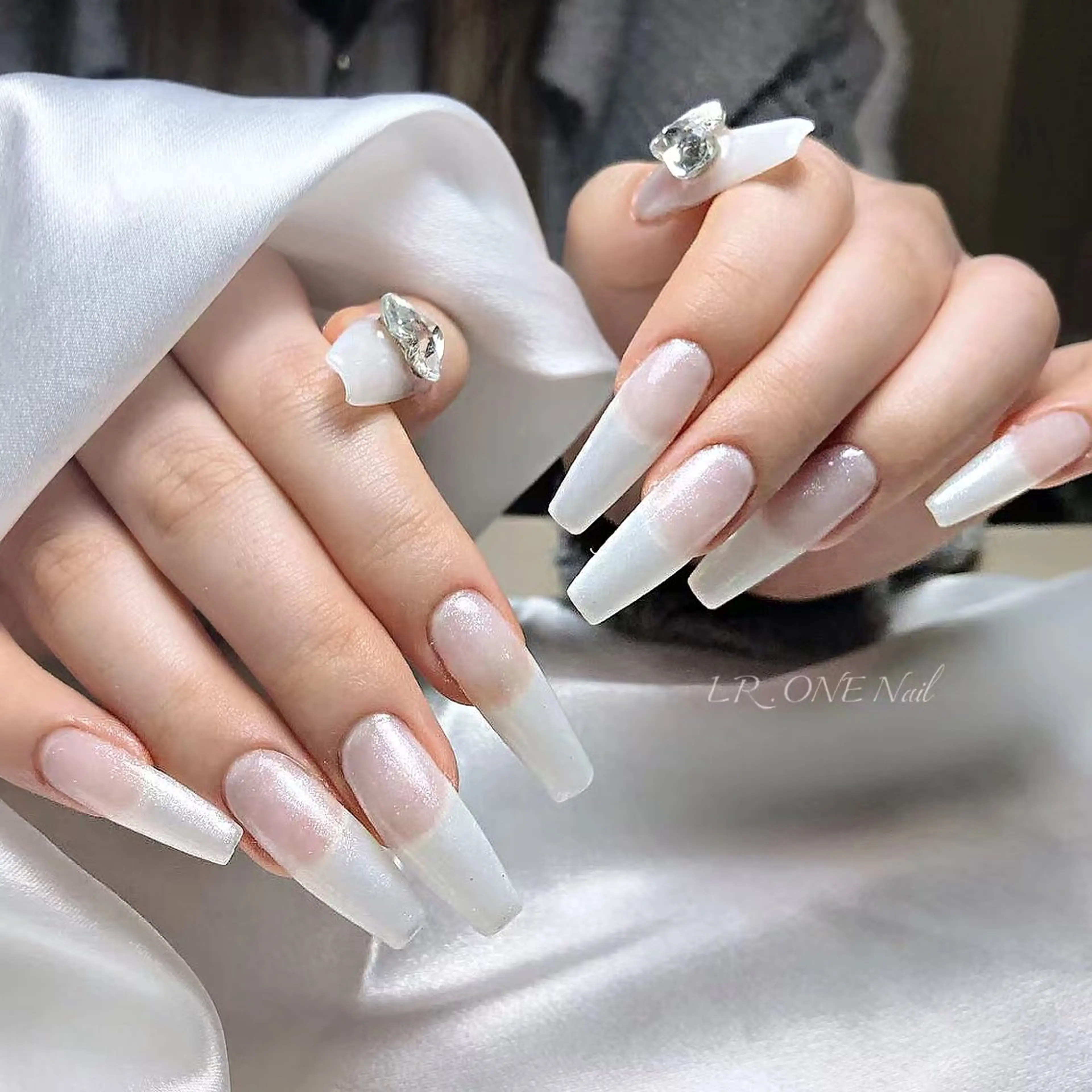 ネイル LR.ONE ヨウのネイルデザイン