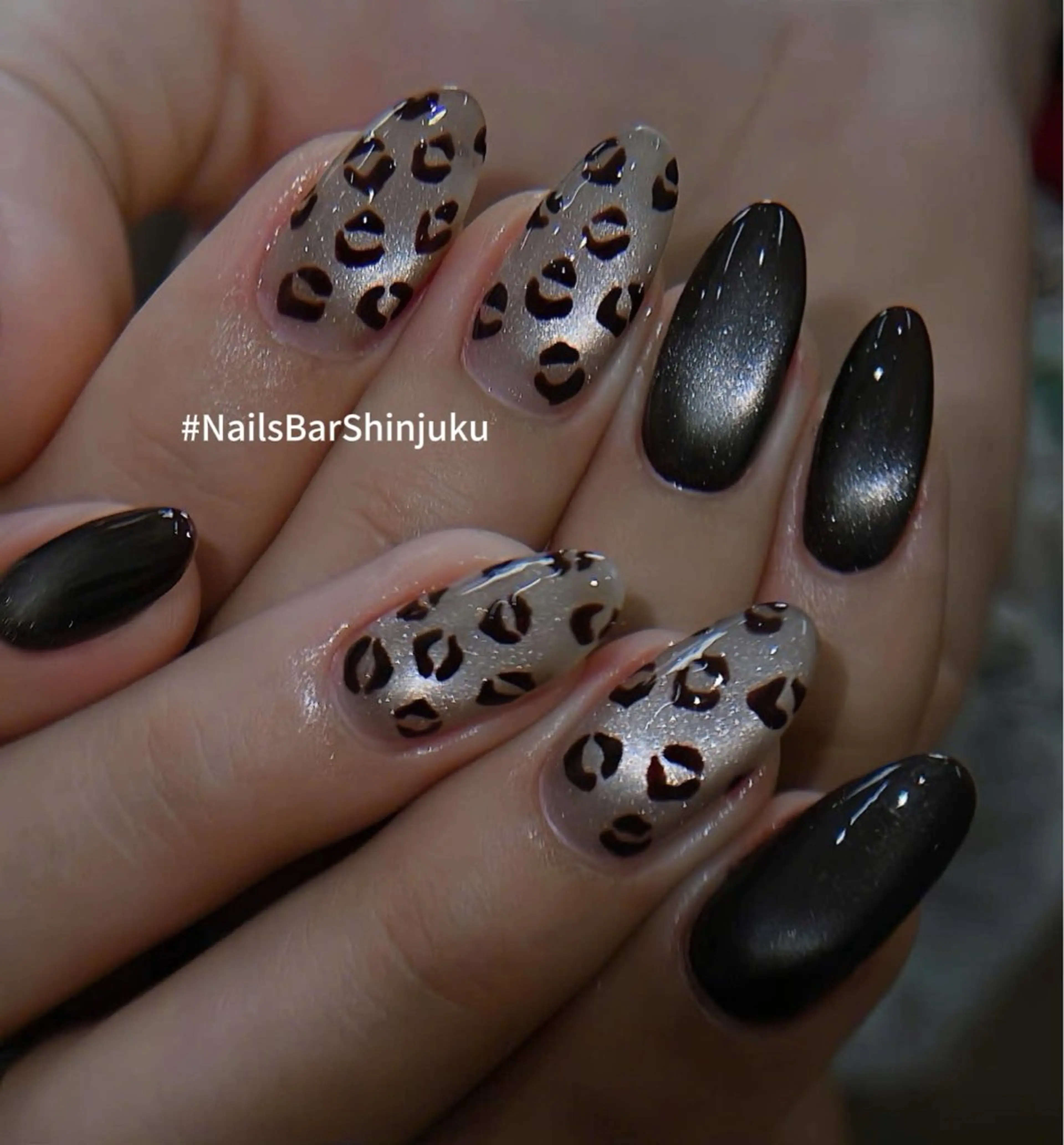 ネイル ボルドー ブラウン チークネイル ドット フットネイル ハンドネイル NAILS BAR SHINJUKUのネイルデザイン