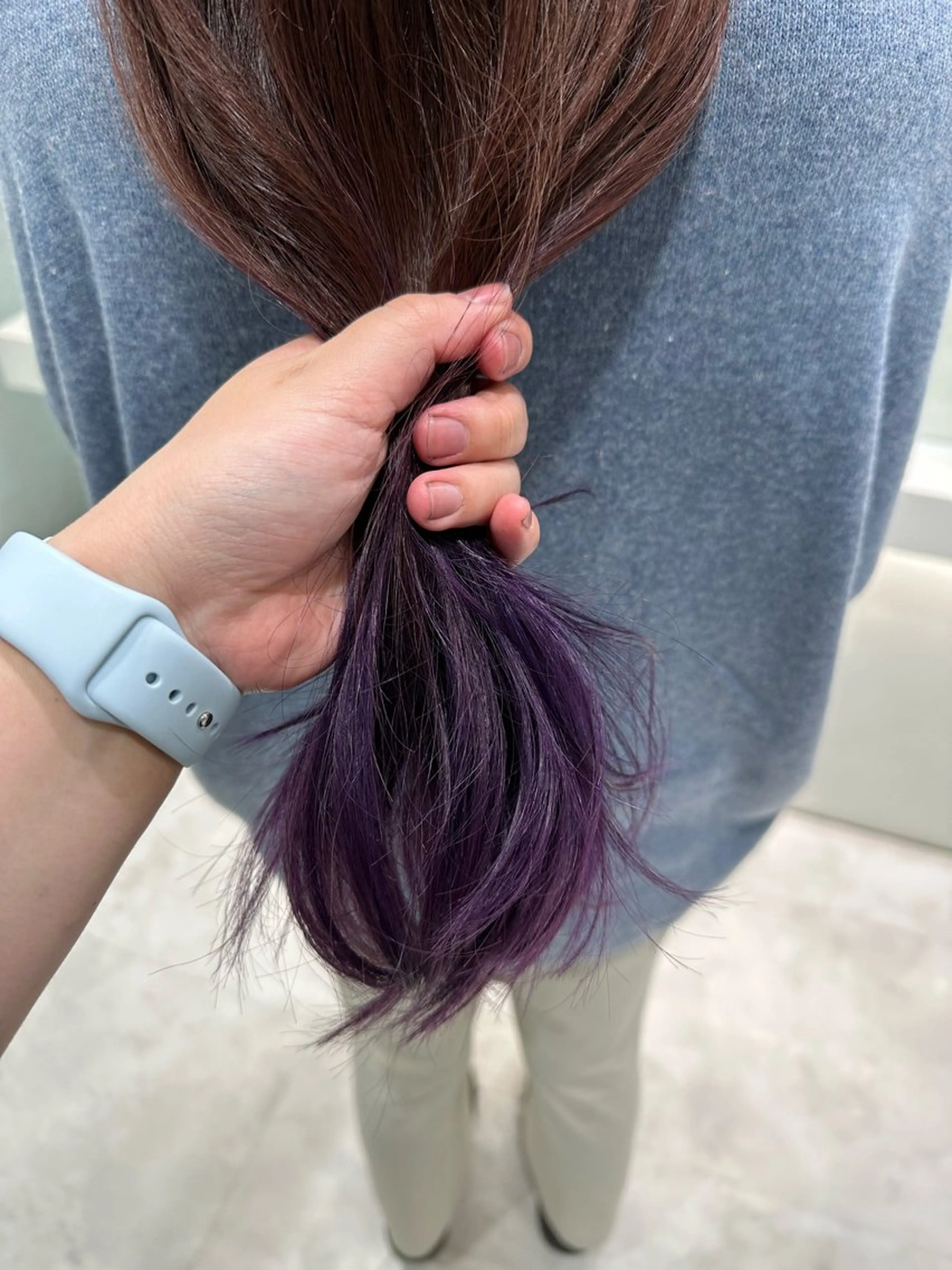 セミロング カラー 中川 茜里のヘアスタイル