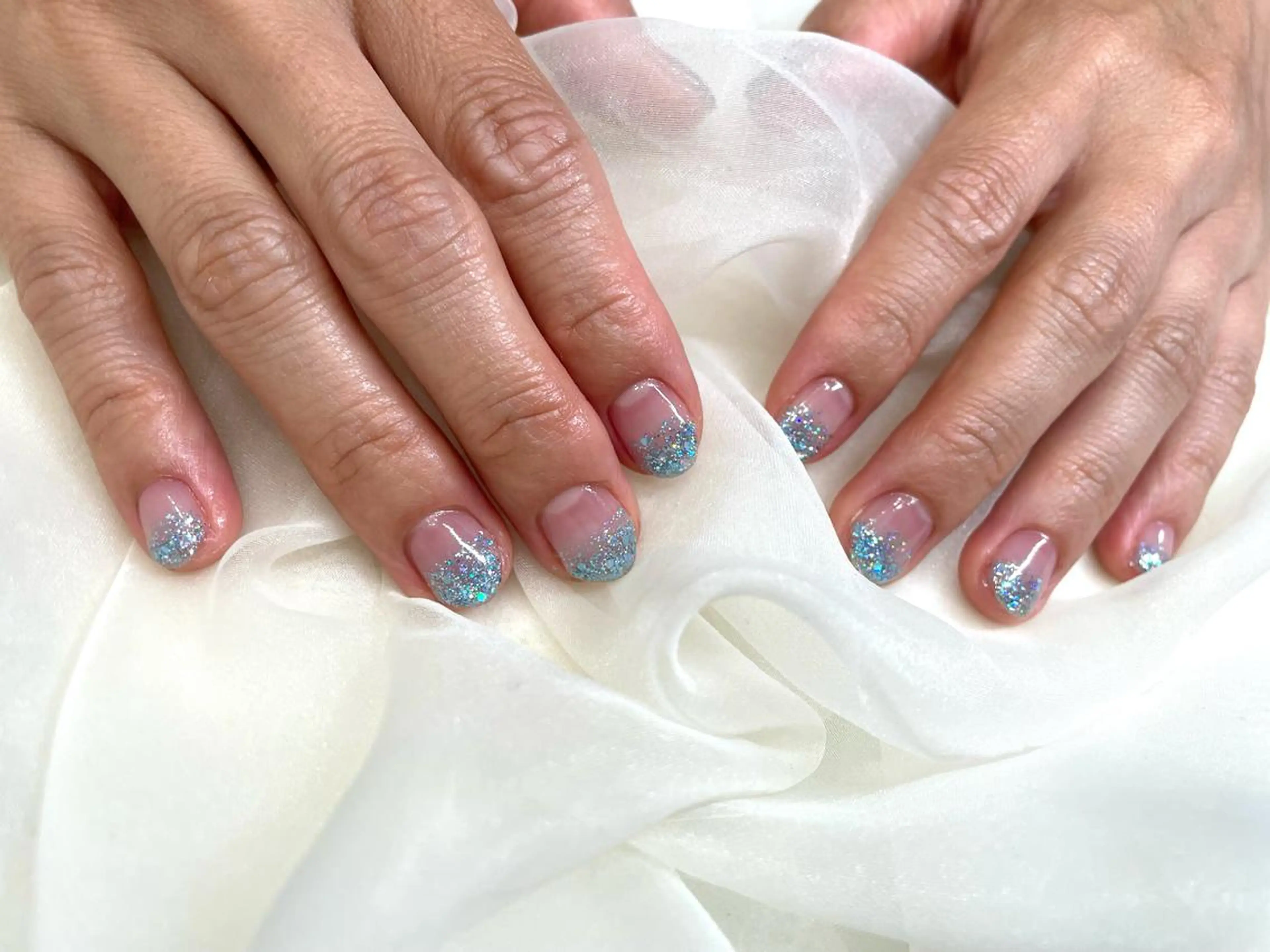 ネイル グラデーション ラメ(グリッター) ラメグラデーション salon te.のネイルデザイン