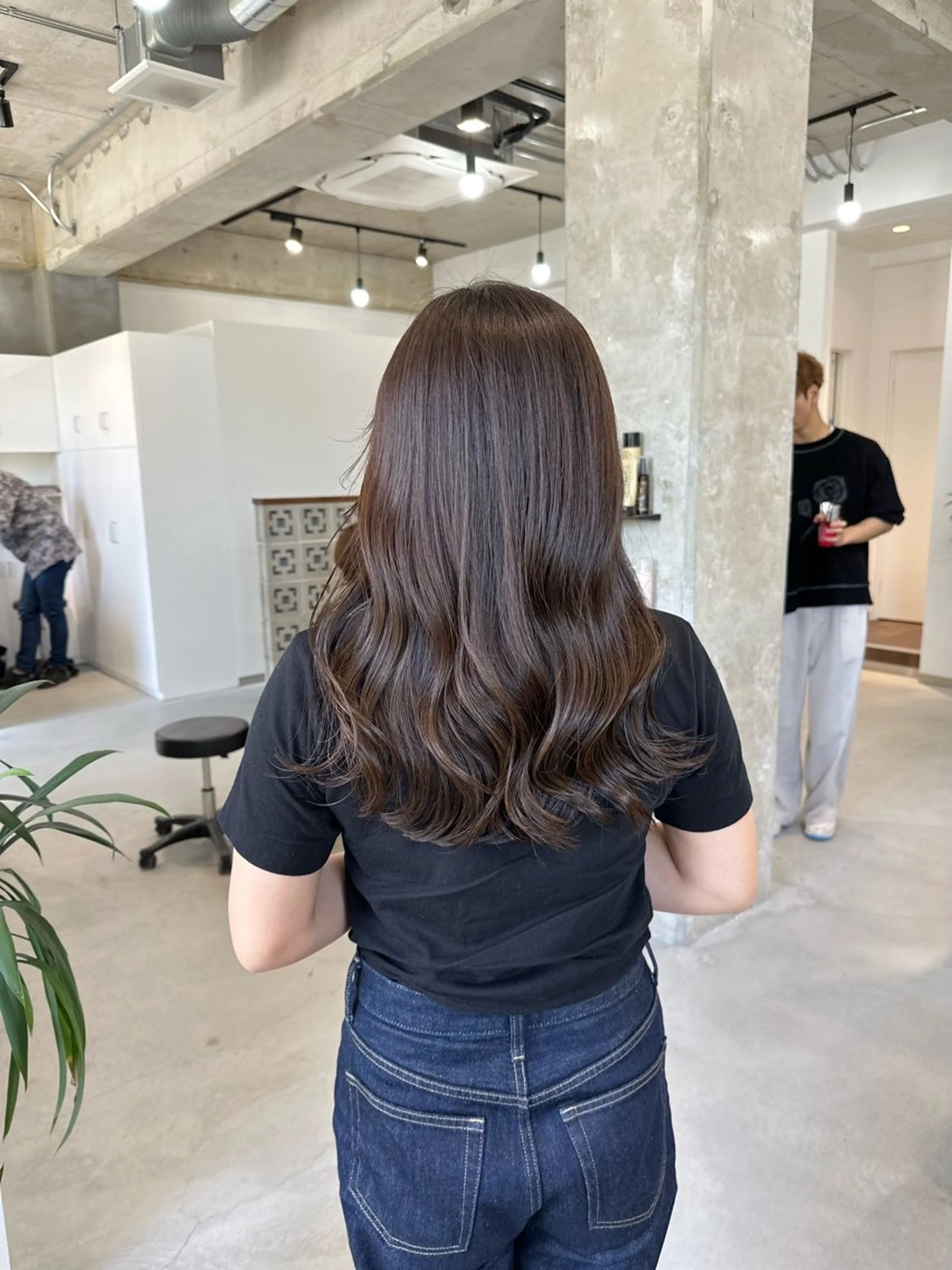 ロング カット ヘアカラー トリートメント カイリ /レイヤーカットのヘアスタイル