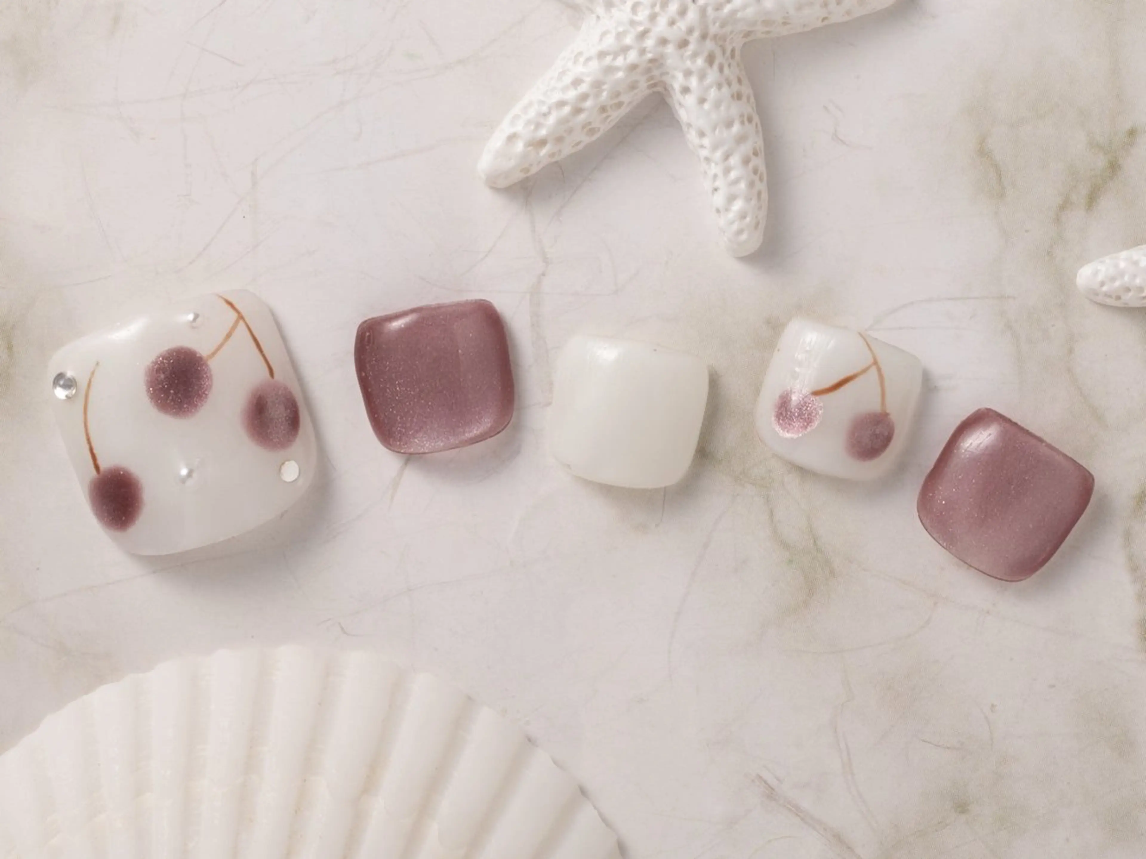 ネイル NailSalon MAHINAのネイルデザイン