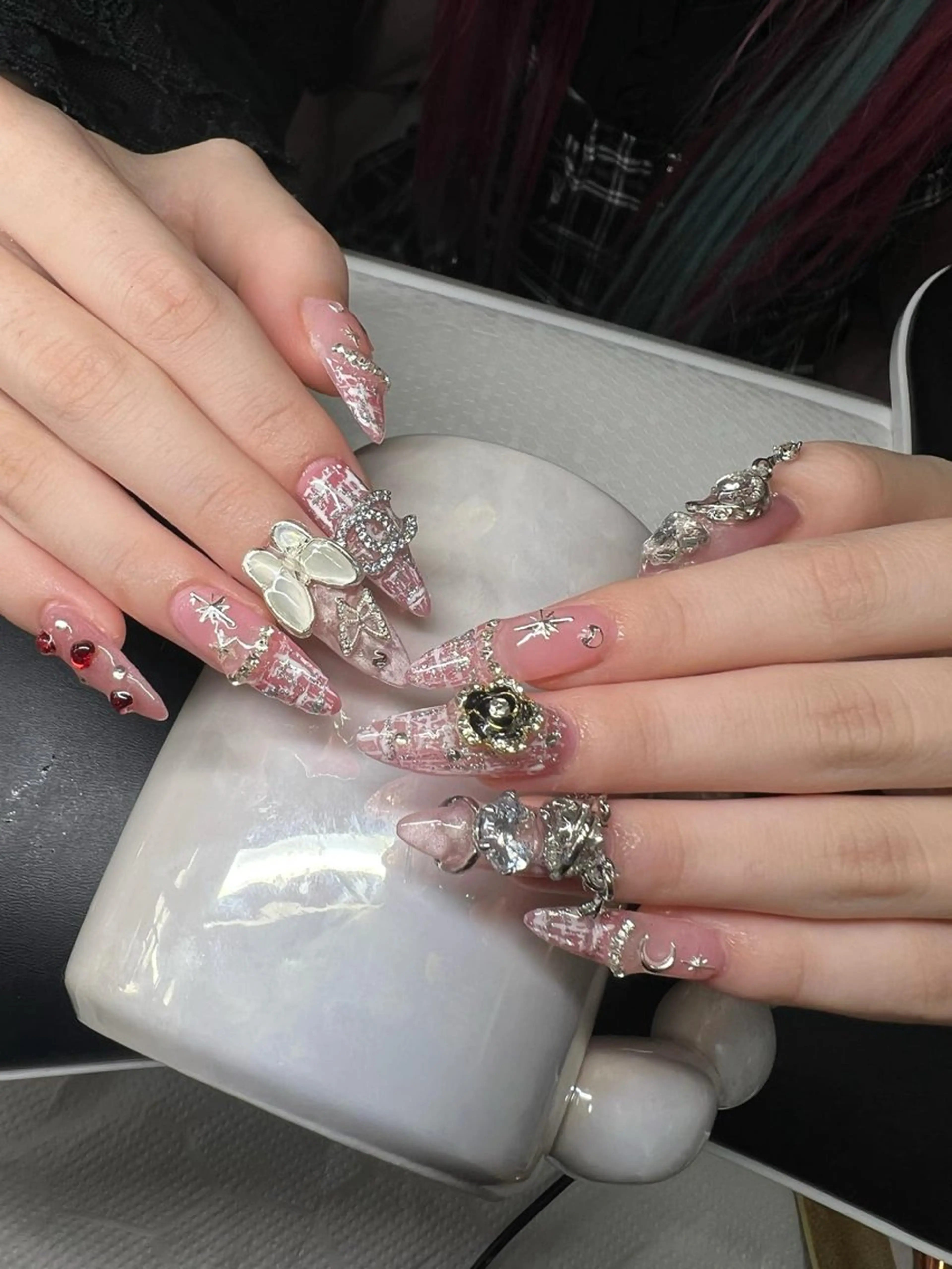 ネイル オーロラネイル チークネイル 長さ出し フットネイル フレンチネイル Lee Nails チップ長さだし専門店のネイルデザイン