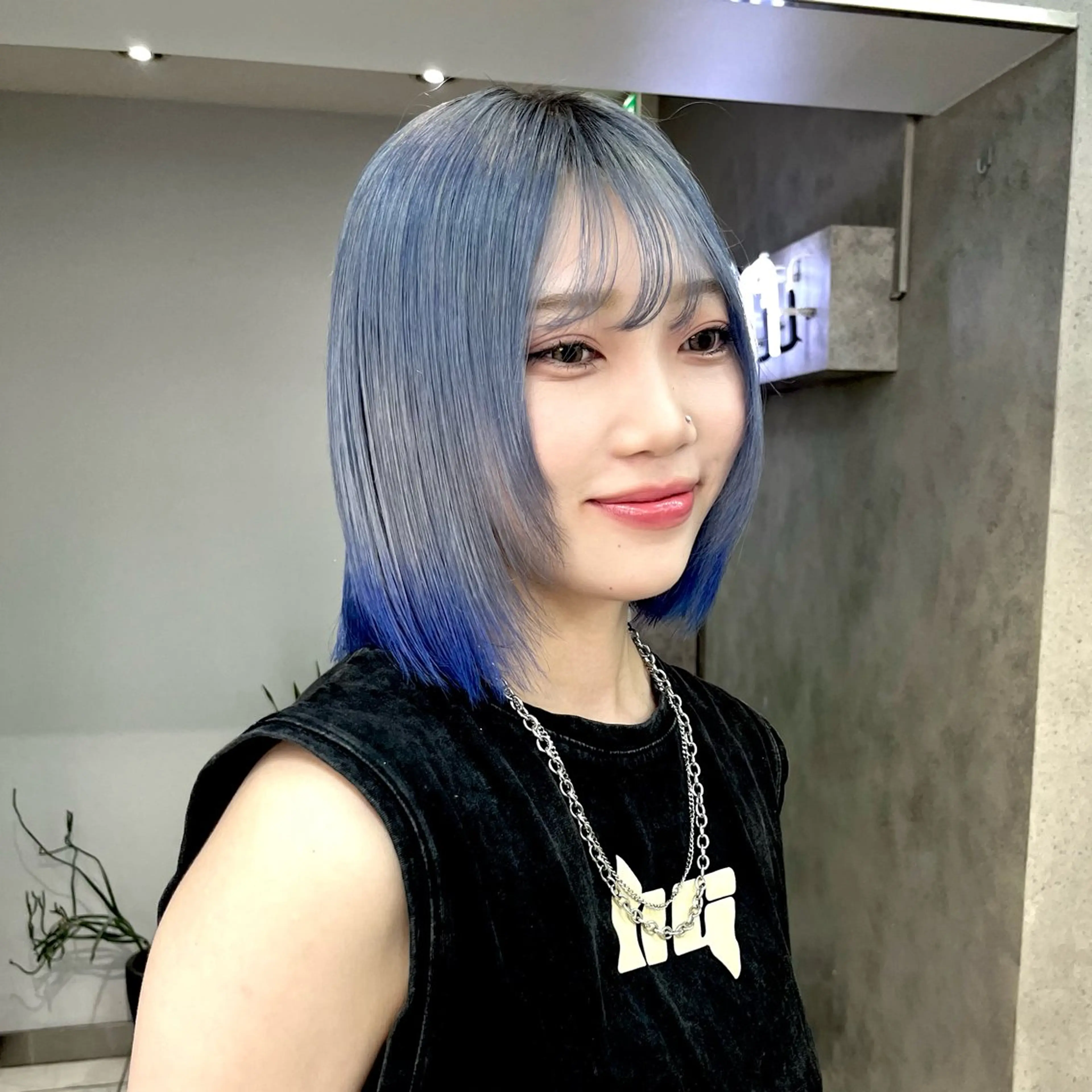 ミディアム ウルフ/顔まわり ♡めいのヘアスタイル