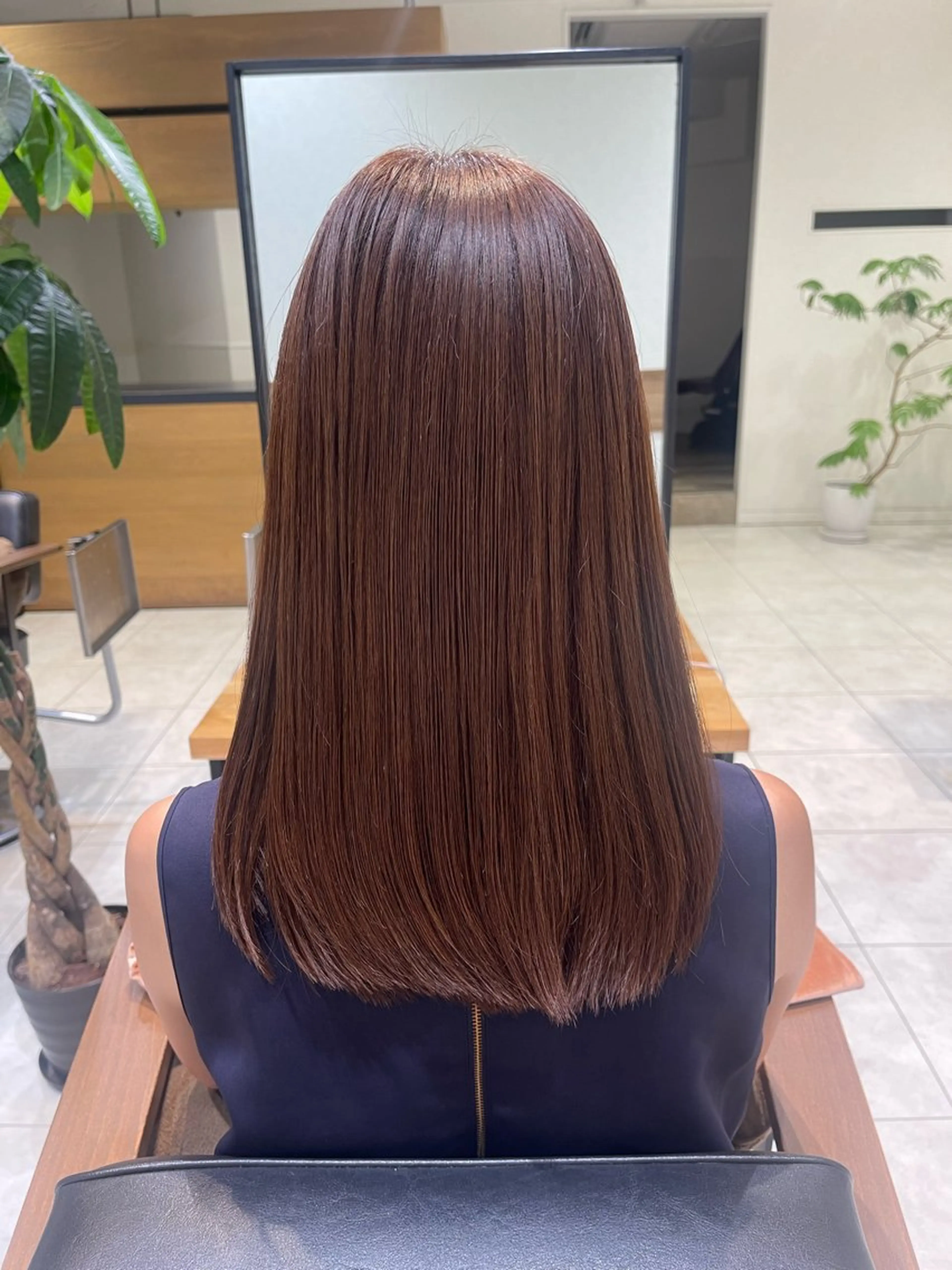 セミロング 縮毛矯正・髪質改善・ ストレート🌻ゆいのヘアスタイル