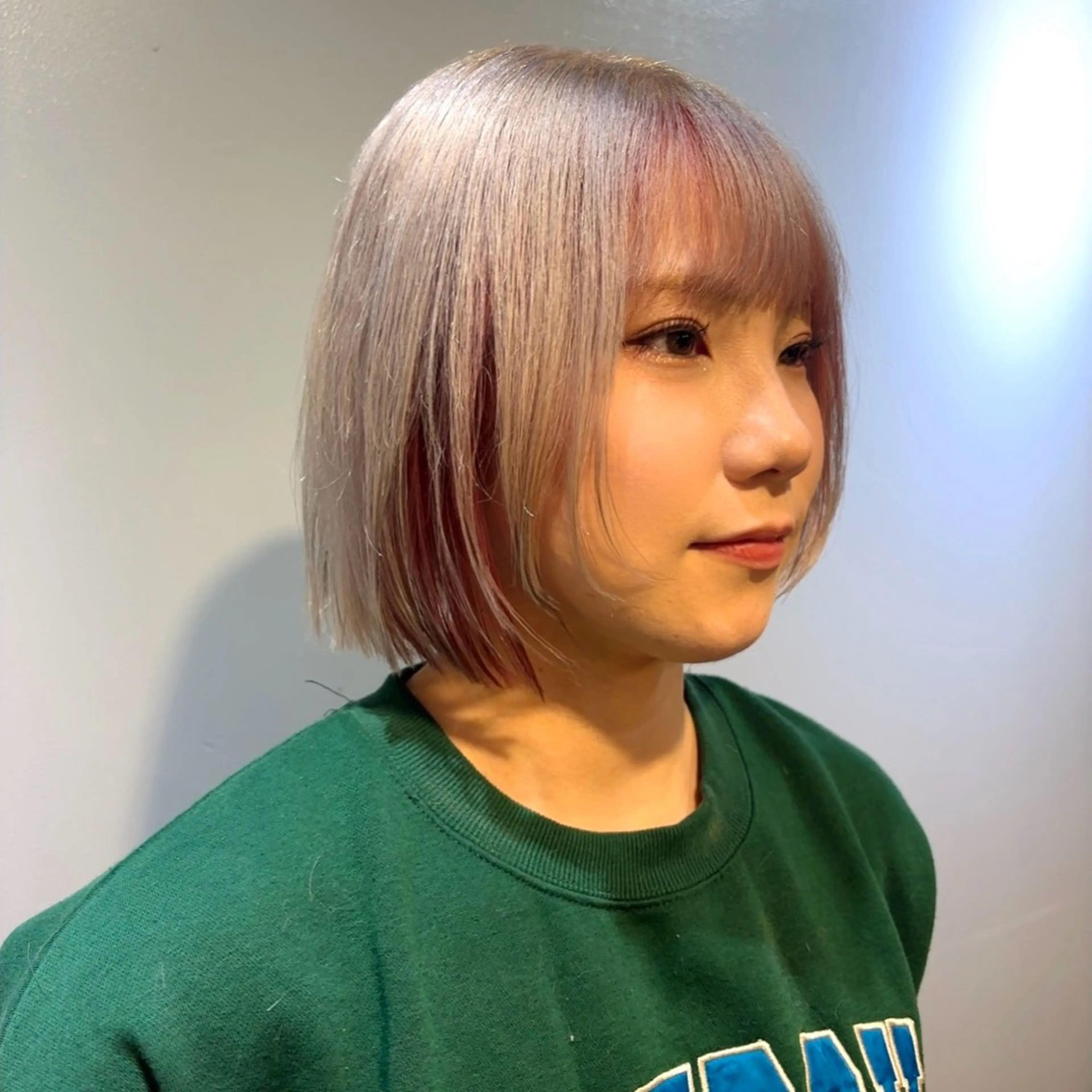 ミディアム カラー ブロンド デザインカラー ヘアカラー ブリーチなしベージュ カラー✨Takeのヘアスタイル