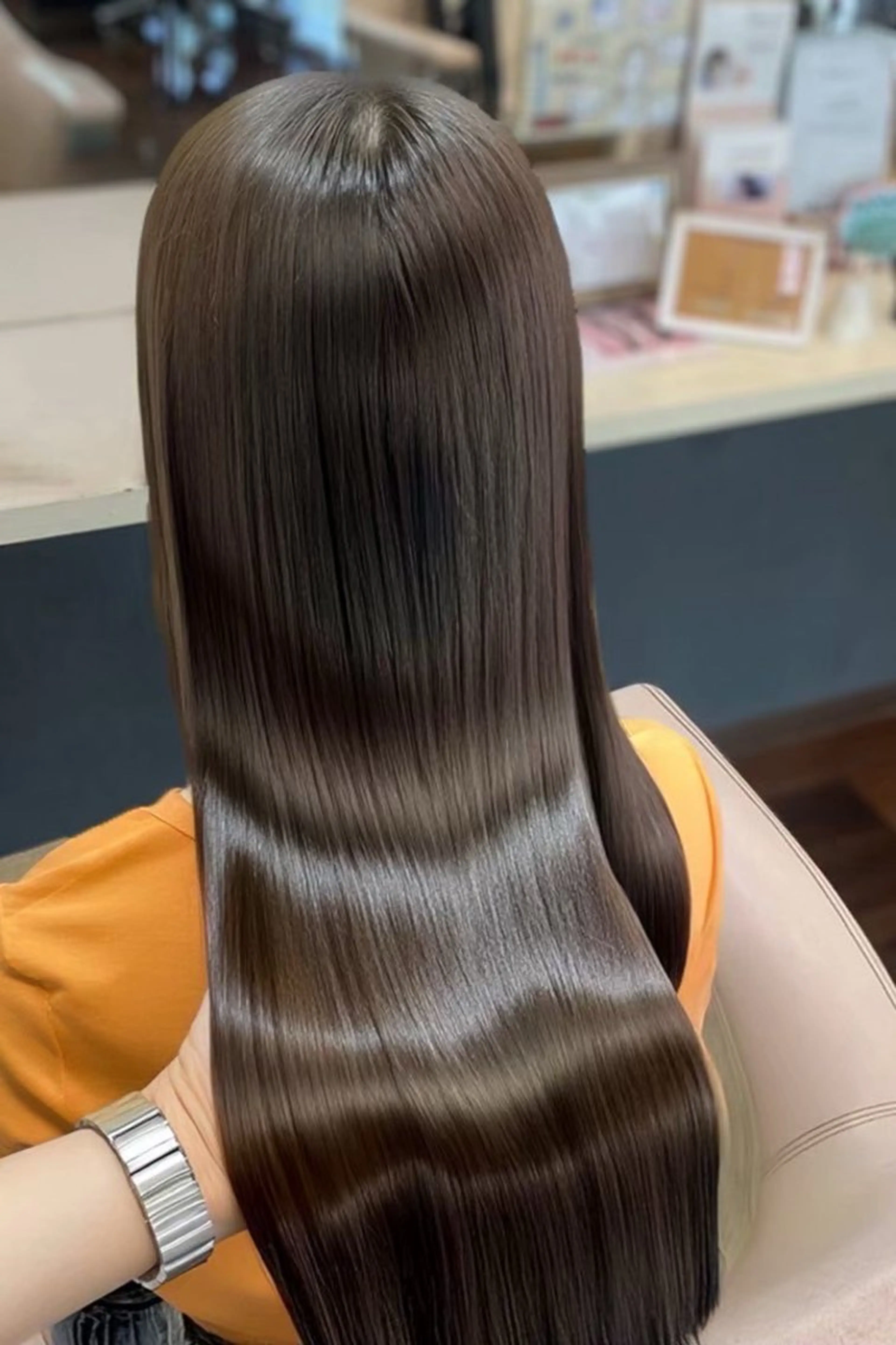 ロング 細川 明子のヘアスタイル