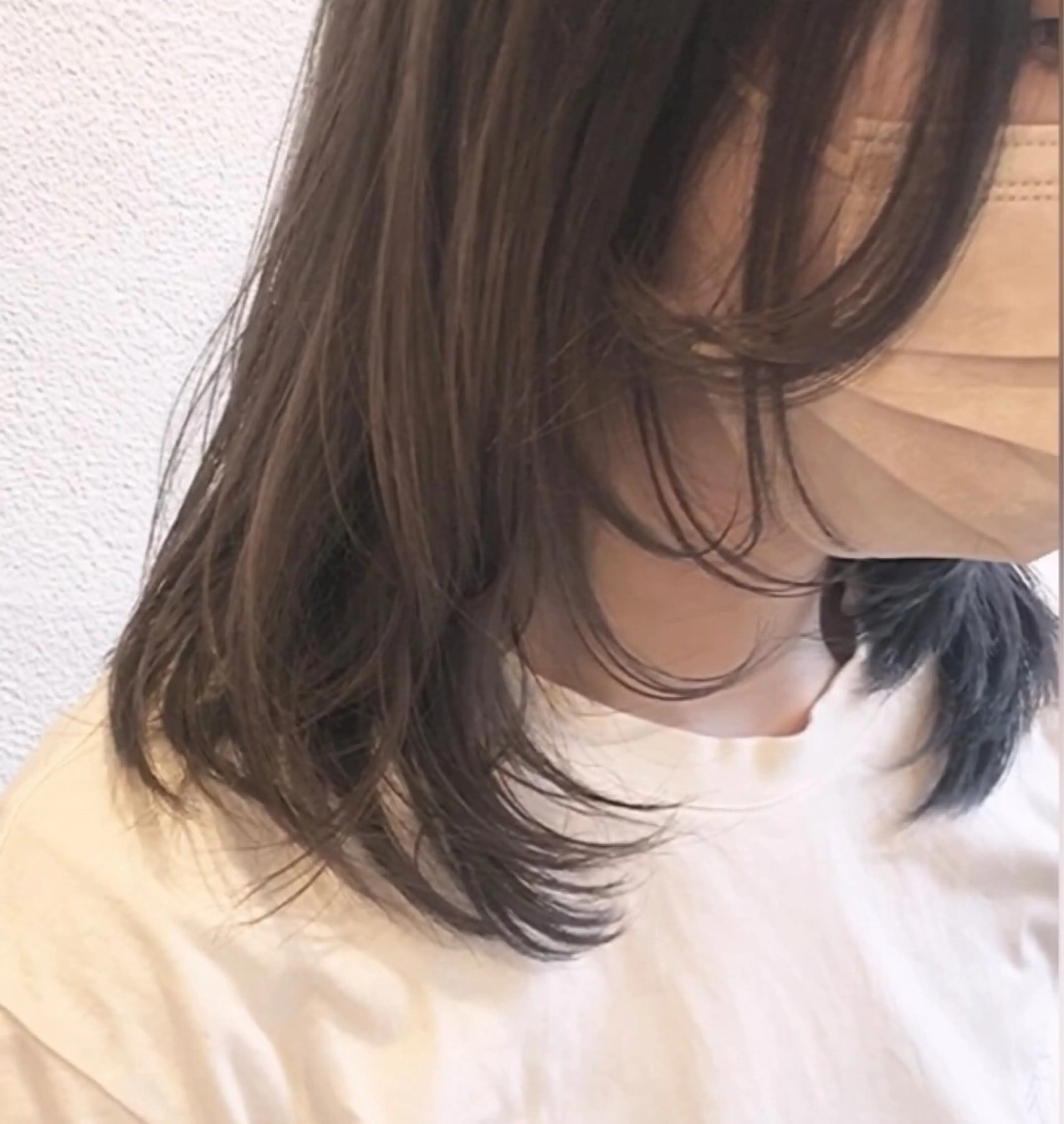 ミディアム 顔まわりレイヤー 顔周りカット レイヤーカット カット ヘアカラー トリートメント ヘッドスパ 【ツヤ髪美容師】 ツダケイスケのヘアスタイル