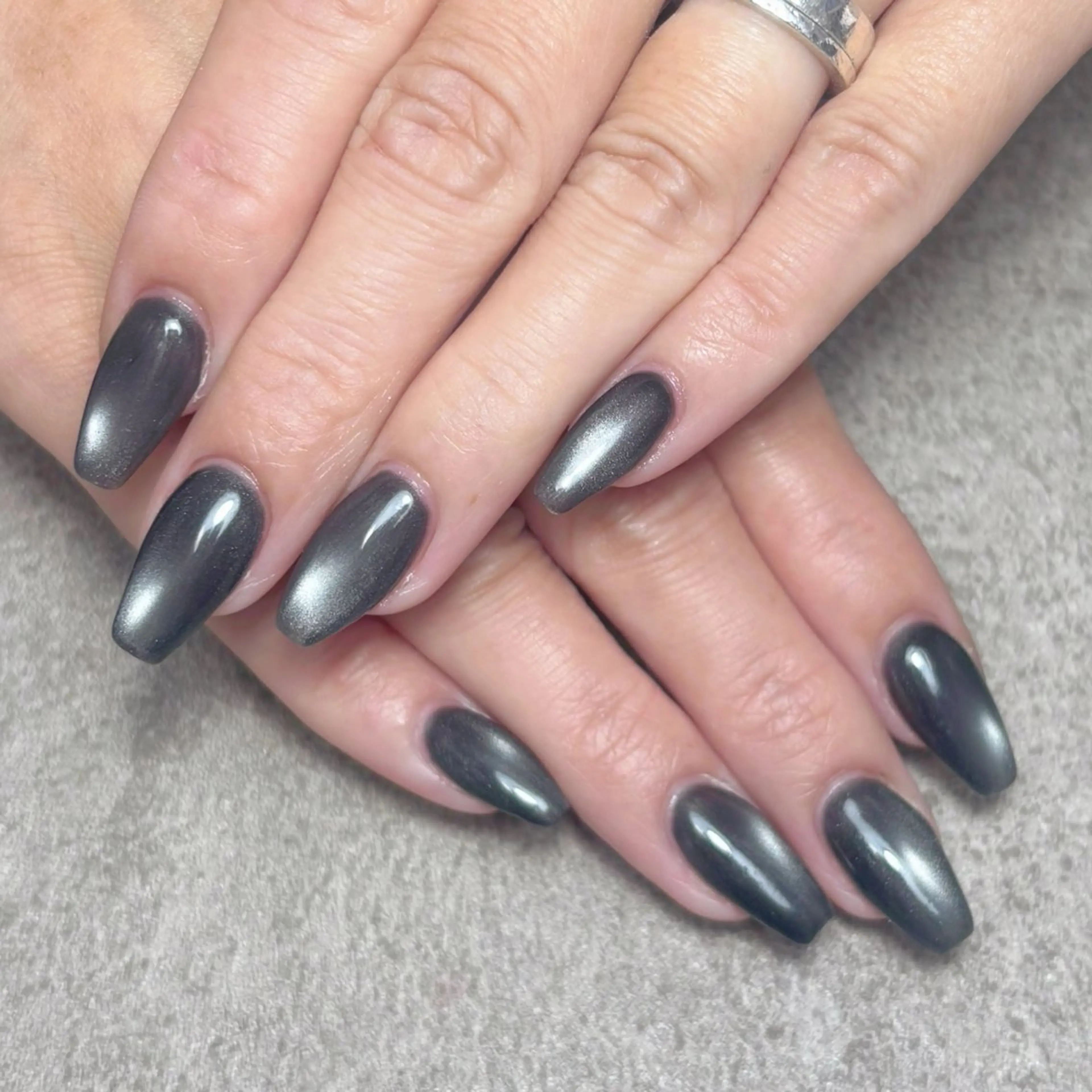 ネイル ハンドネイル nailroom DIASOMNIAのネイルデザイン