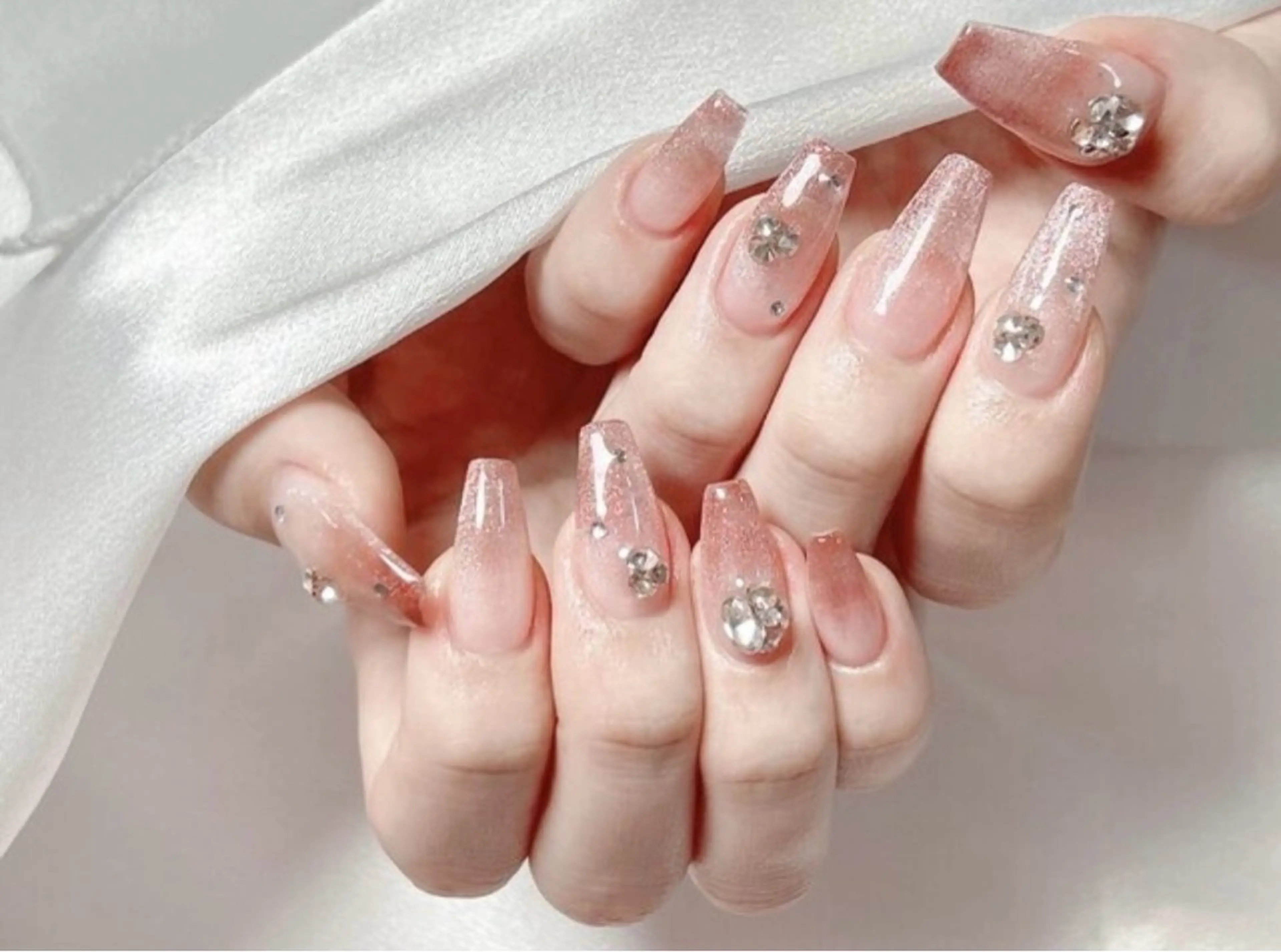 ネイル 渋谷T&B ロング ネイル/ユキ🤎のネイルデザイン