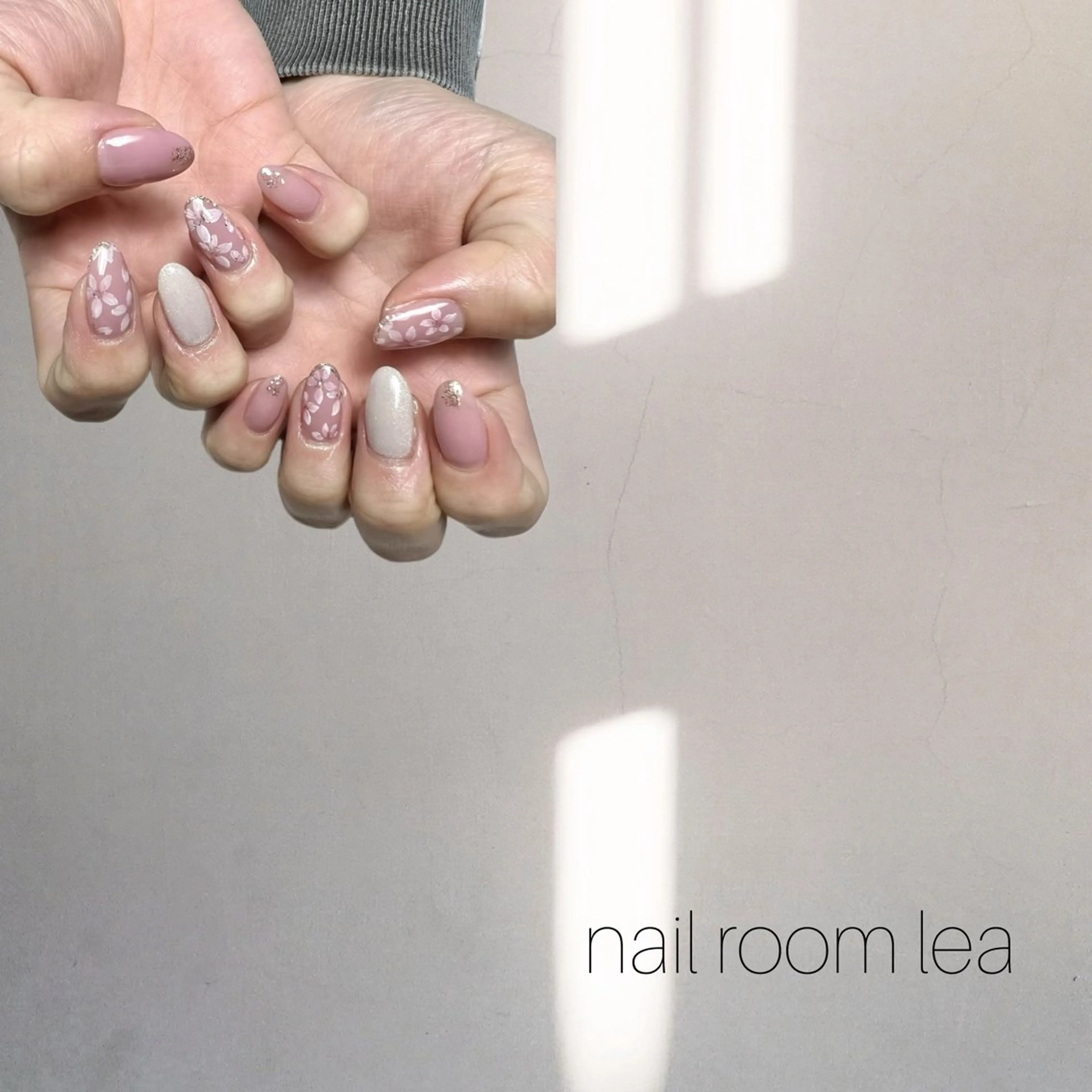 ネイル ハンドネイル nailroom leaのネイルデザイン