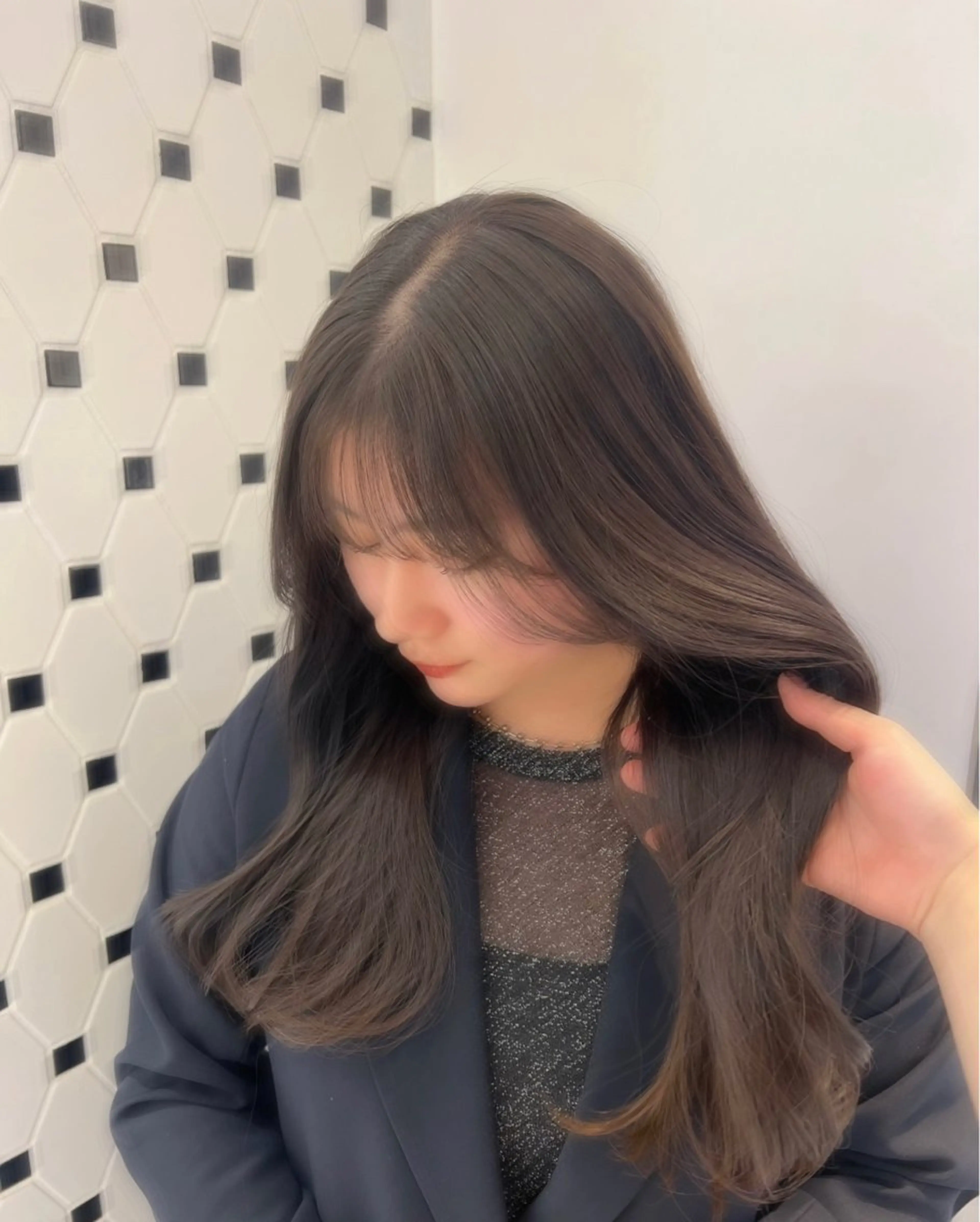 セミロング カラー ヘアアレンジ カット ヘアカラー 顔周り/透明感/銀座 🩵りのせのヘアスタイル