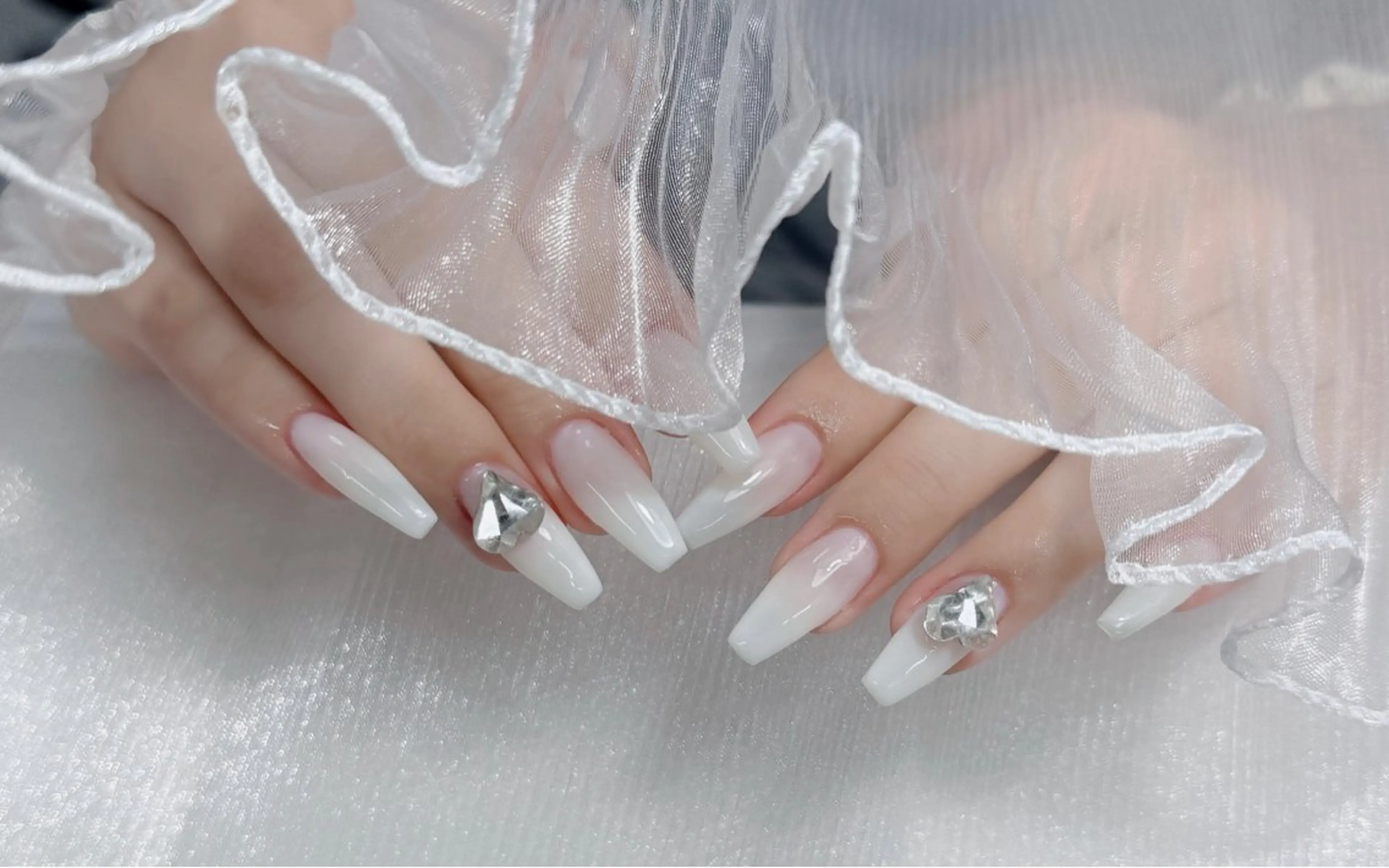 ネイル アートネイル フレンチネイル 韓国ネイル 持ち込み ワンホンネイル ハンドネイル Lenie Nailsのネイルデザイン