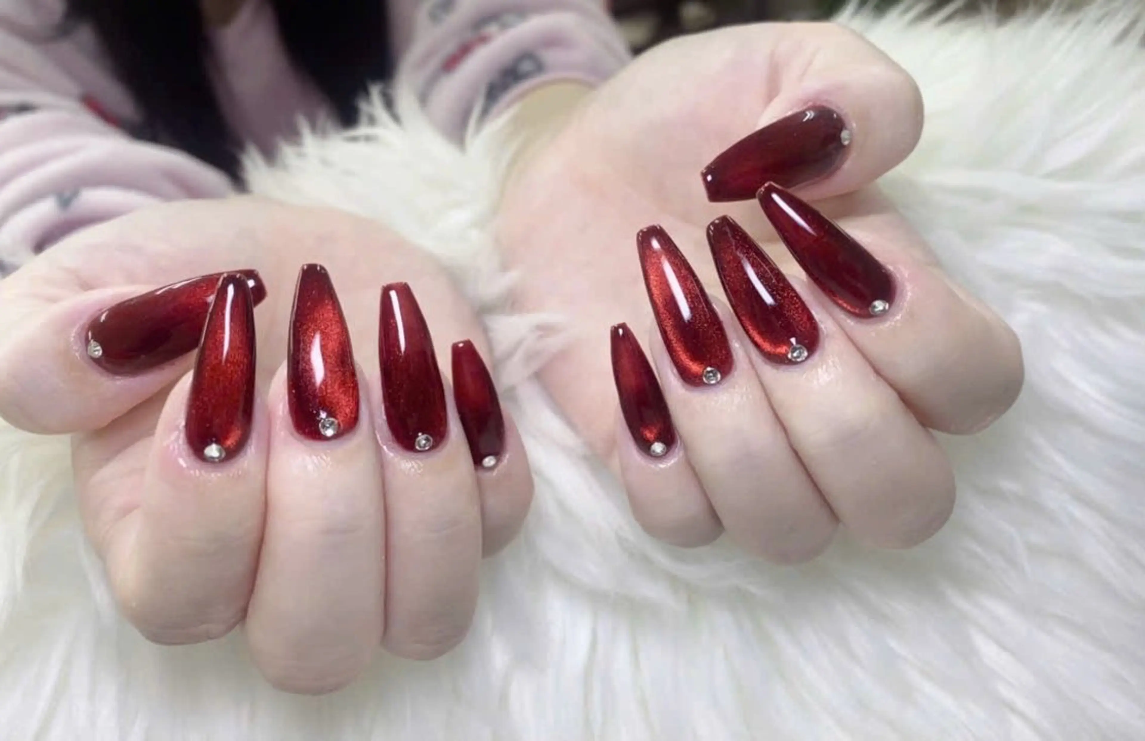 ネイル フレンチネイル グラデーション キラキラネイル 韓国ネイル マグネットネイル ハンドネイル ハンドケア Hara Nail 【パラジェル使用】のネイルデザイン