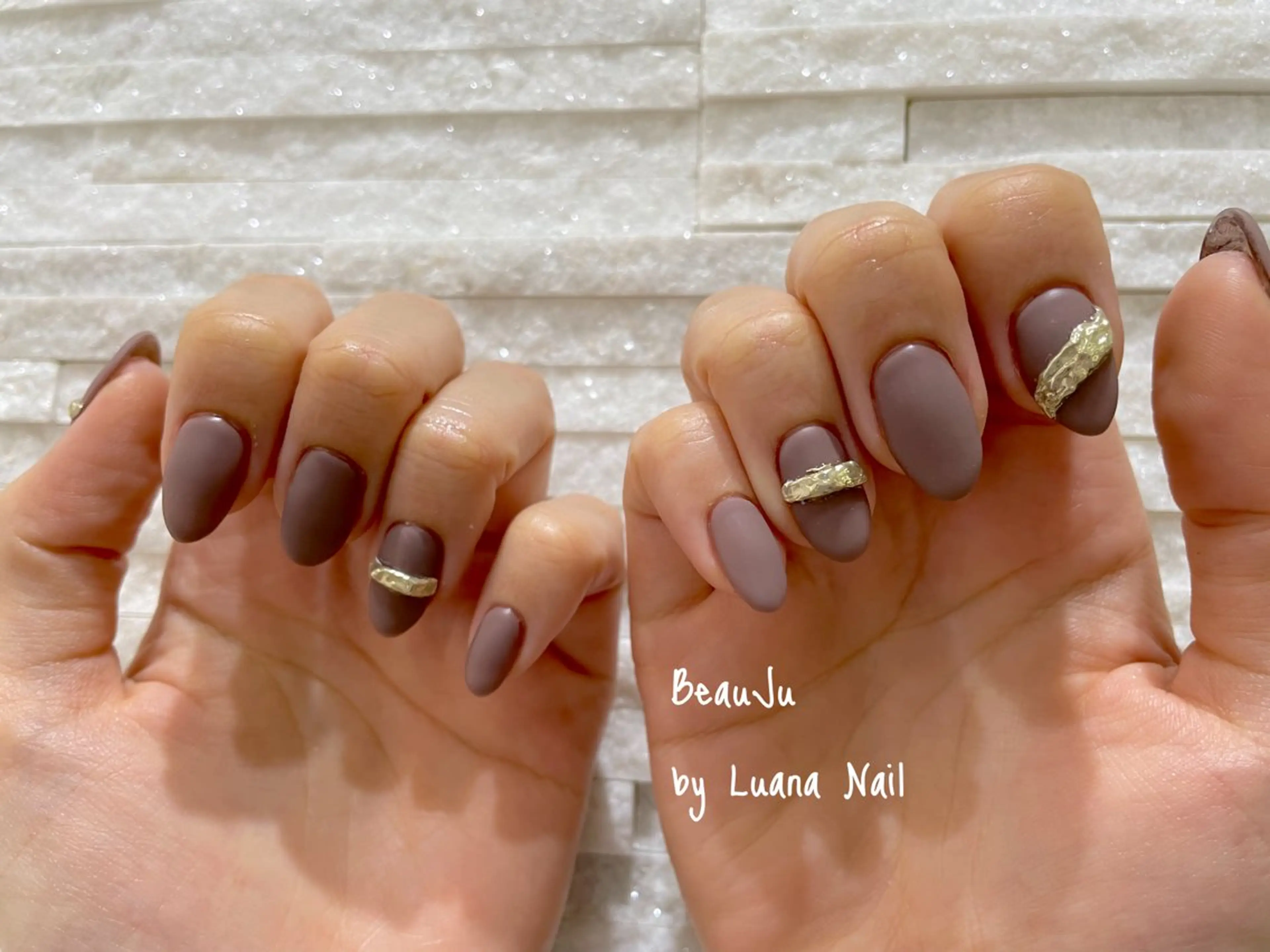 ネイル マットネイル ミラーネイル ハンドネイル BeauJu by Luana Nail所属・BeauJu by Luana Nailのネイルデザイン