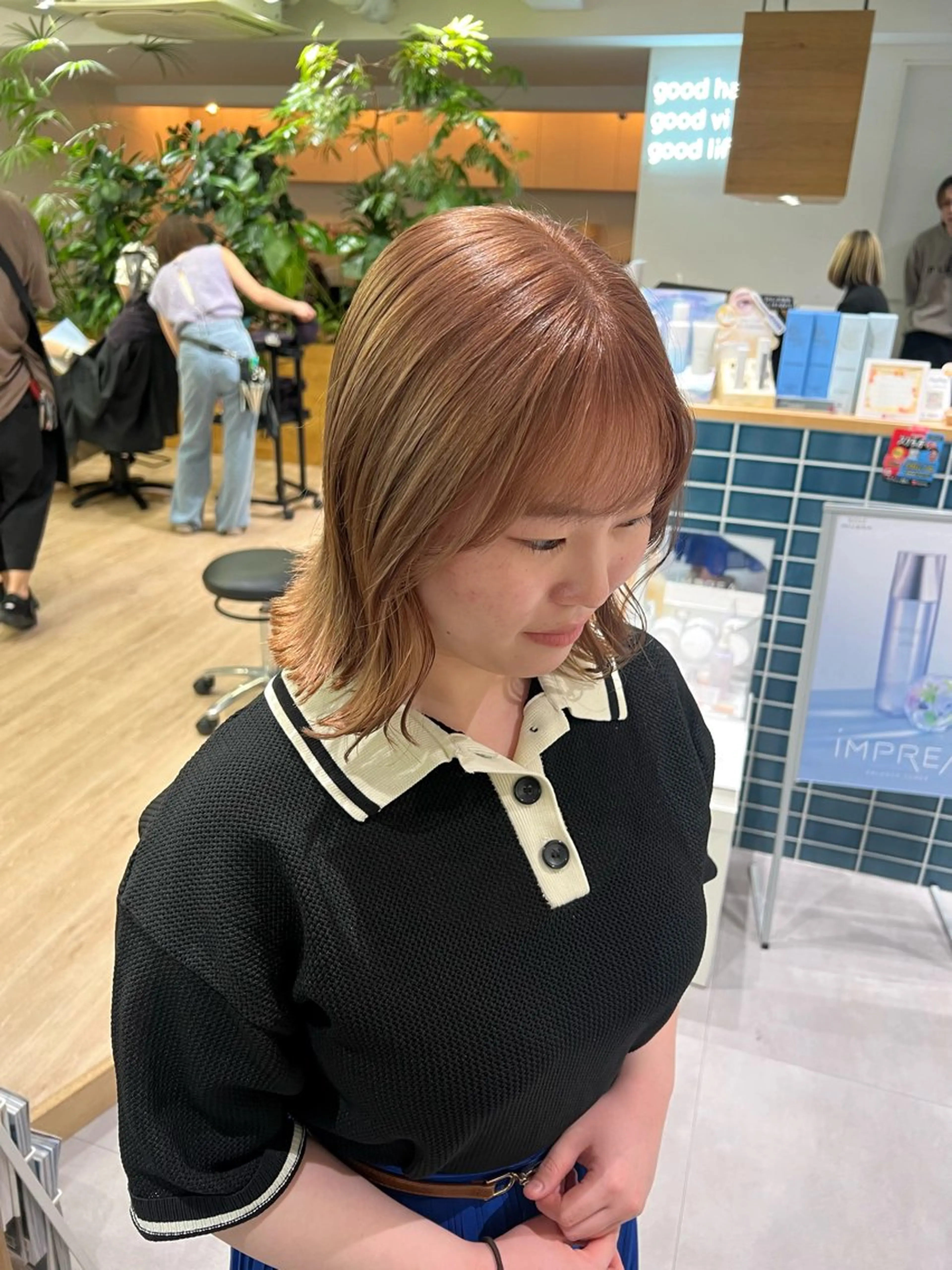 ミディアム カラー ヘアカラー トリートメント 艶ベージュ/オリーブ カラー🫒airiのヘアスタイル