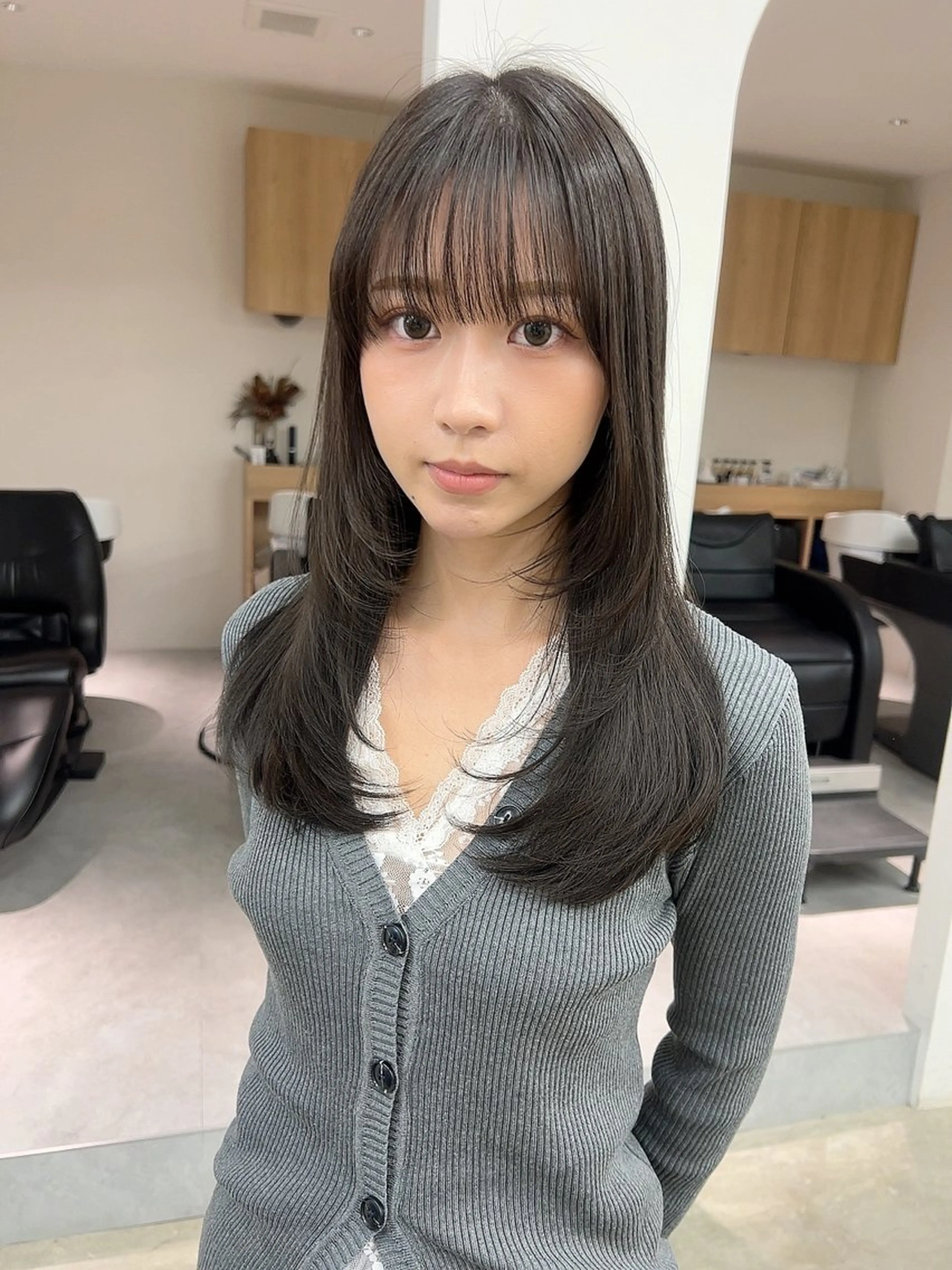 ロング レイヤーカット カット ヘアカラー トリートメント vince. moekoのヘアスタイル