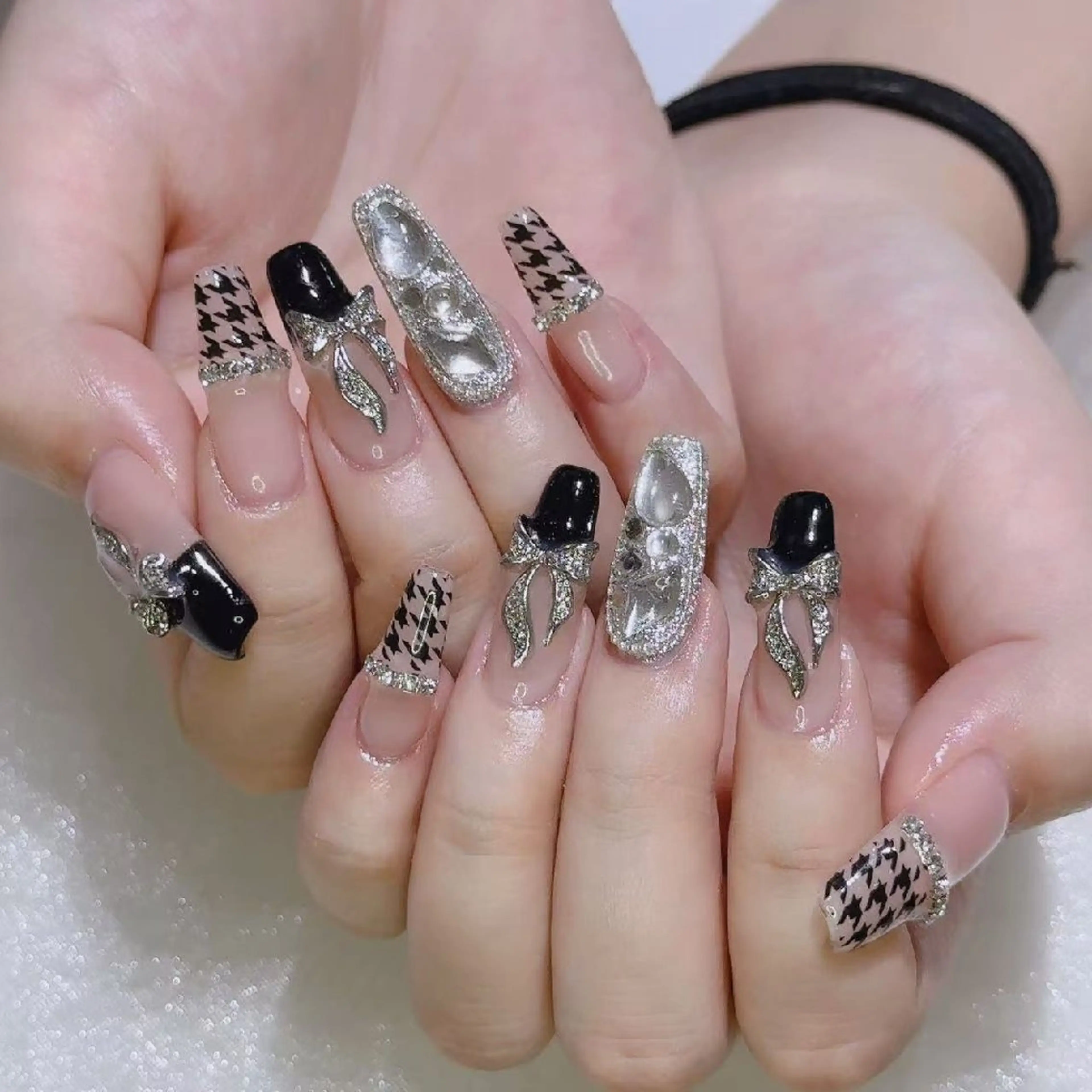 ネイル ハンドネイル Queens みなみのネイルデザイン