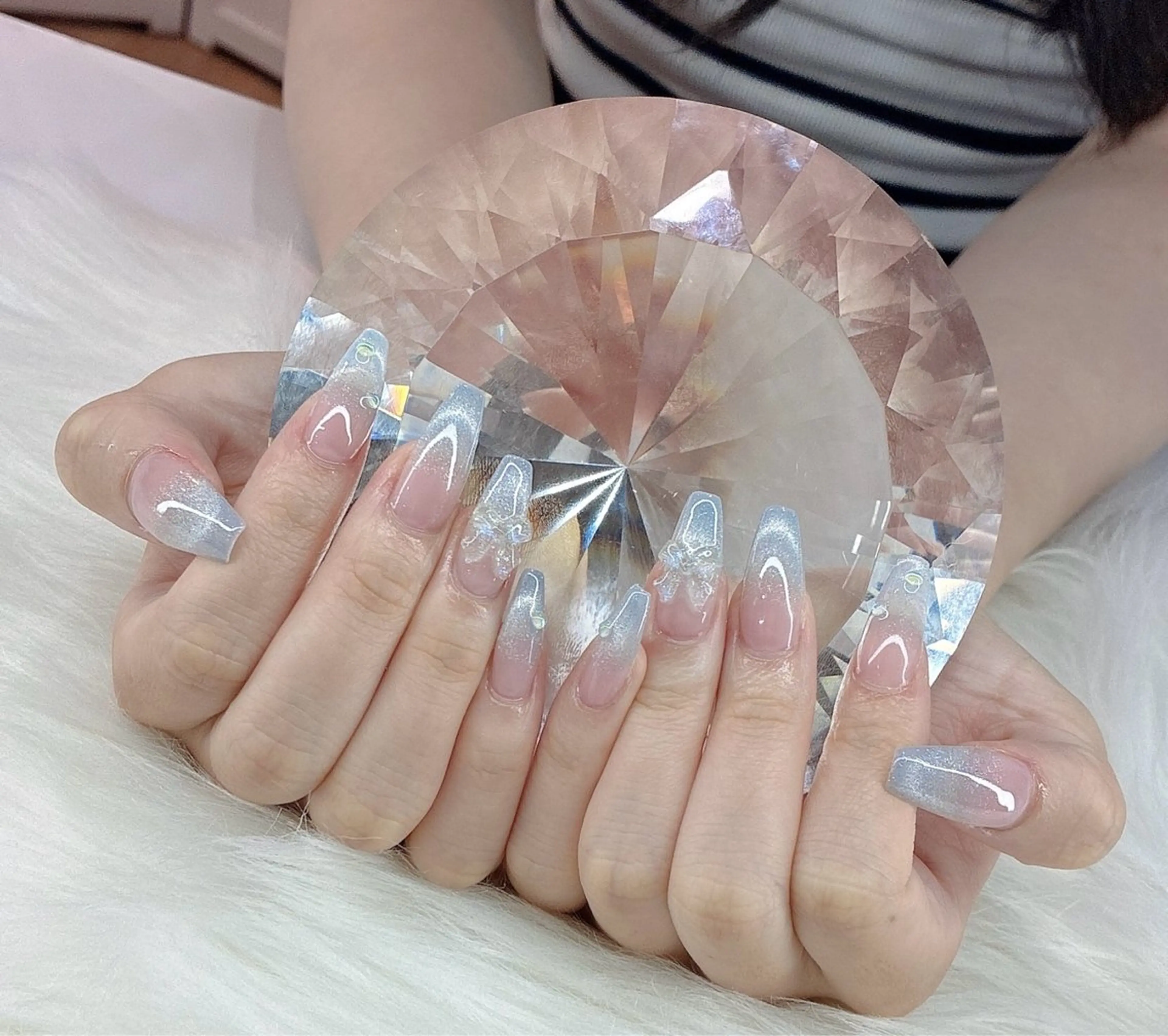 ネイル LoaChaton kaeのネイルデザイン