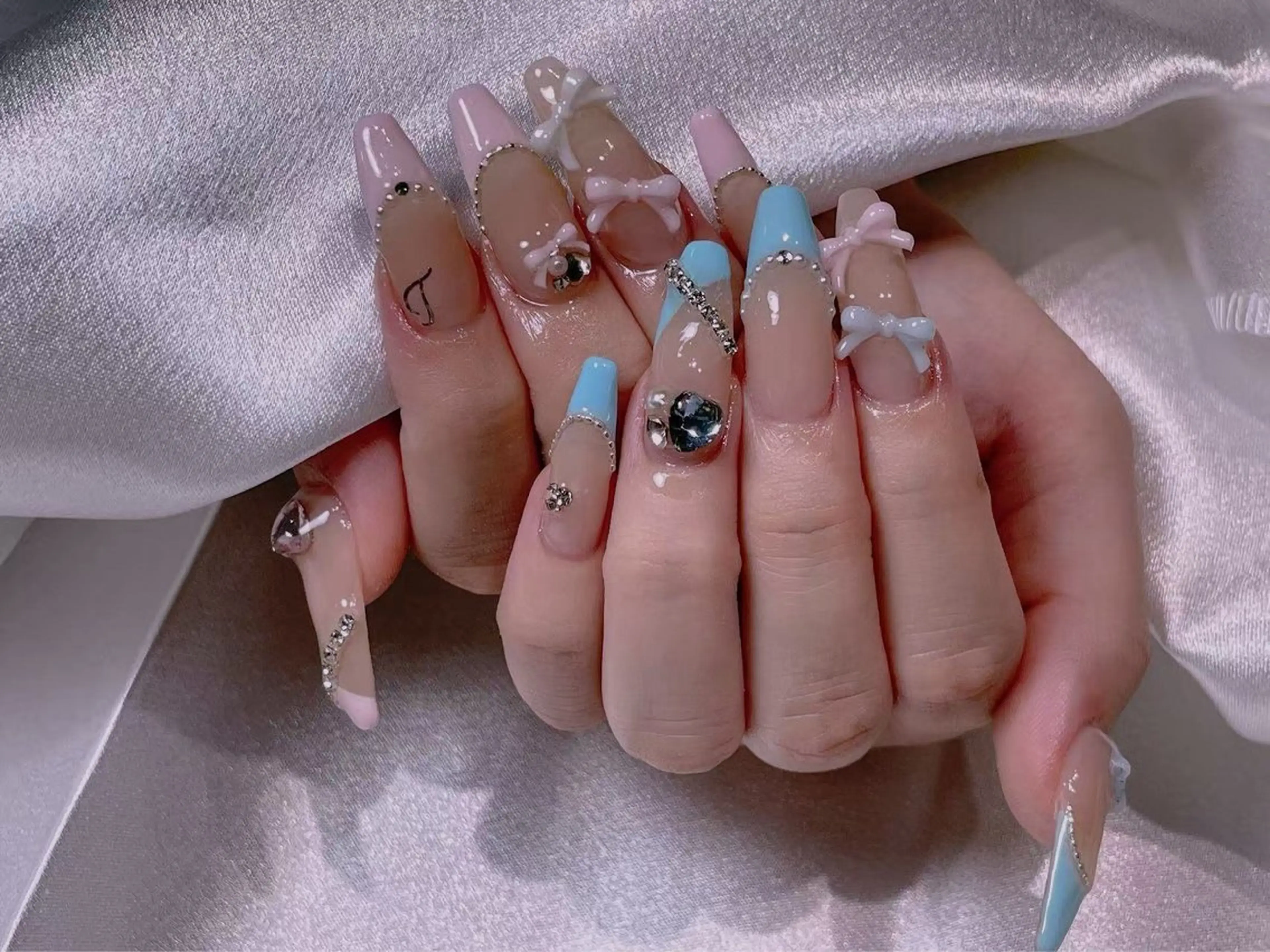 ネイル 長さ出し専門店 RIRIのネイルデザイン