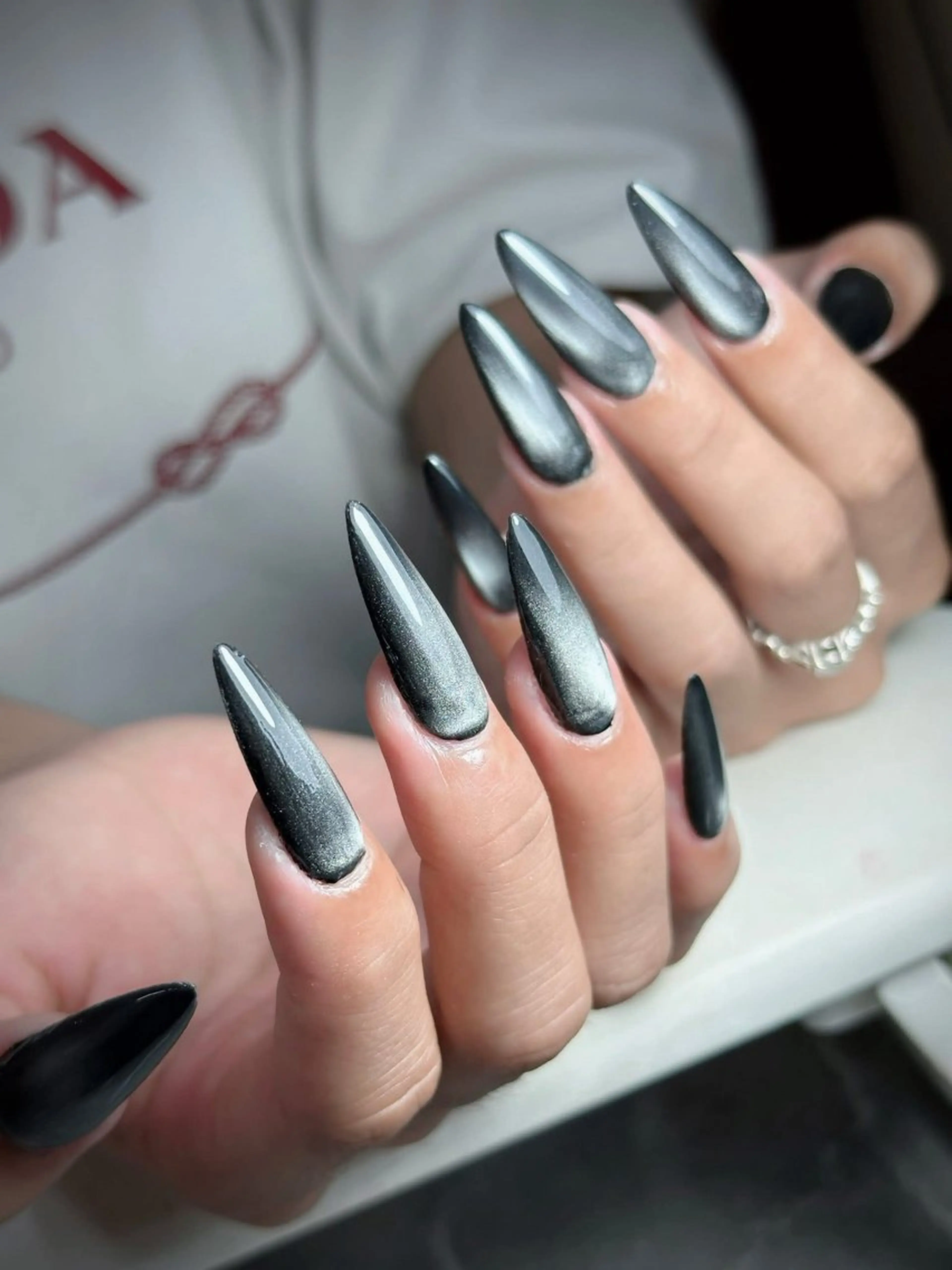 ロング カラー RUBY NAIL SPAのネイルデザイン